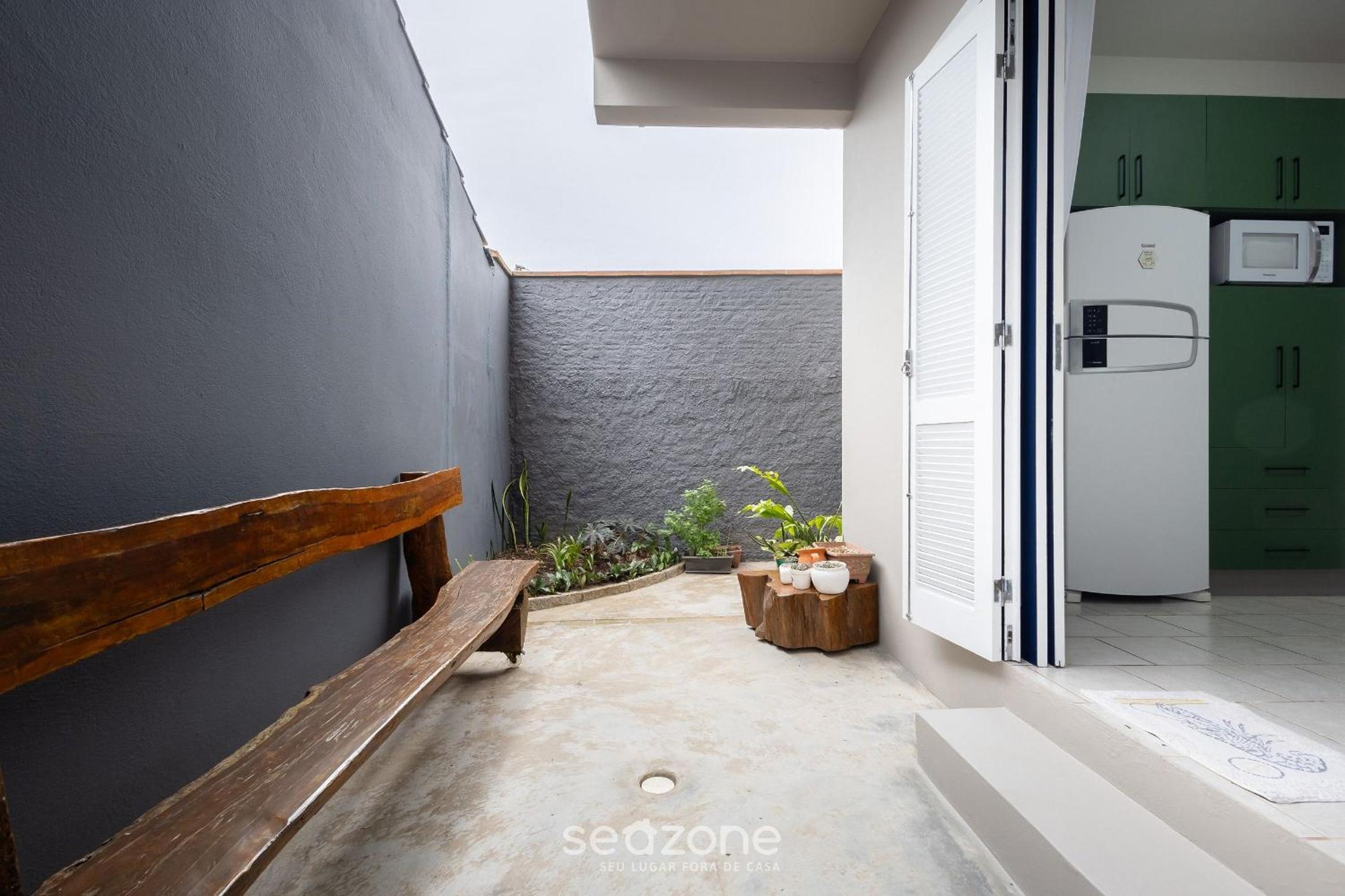 5 Bedroom House 200 m from the Beach CMM0043