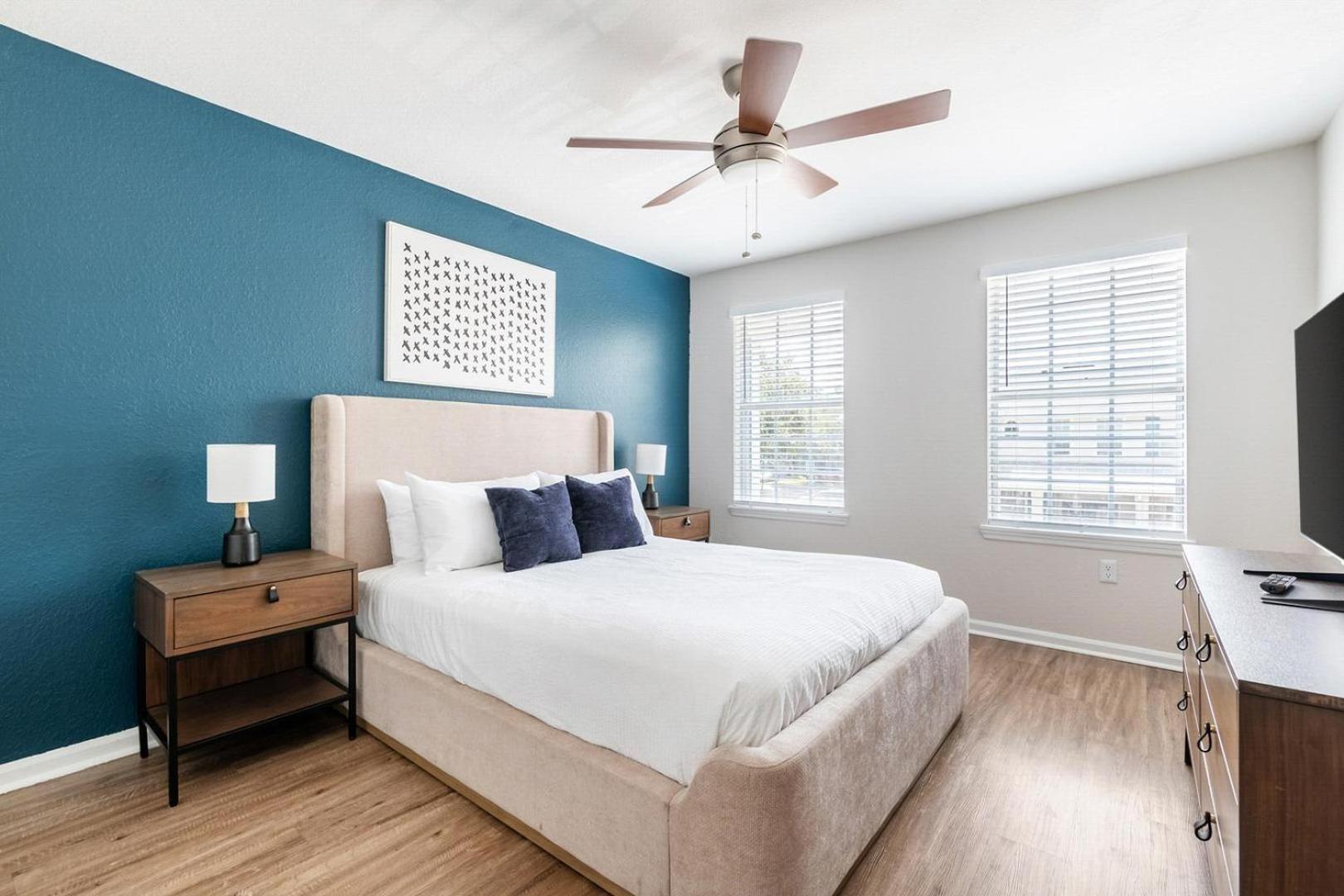 Landing Stunning 1BD Gym Pool