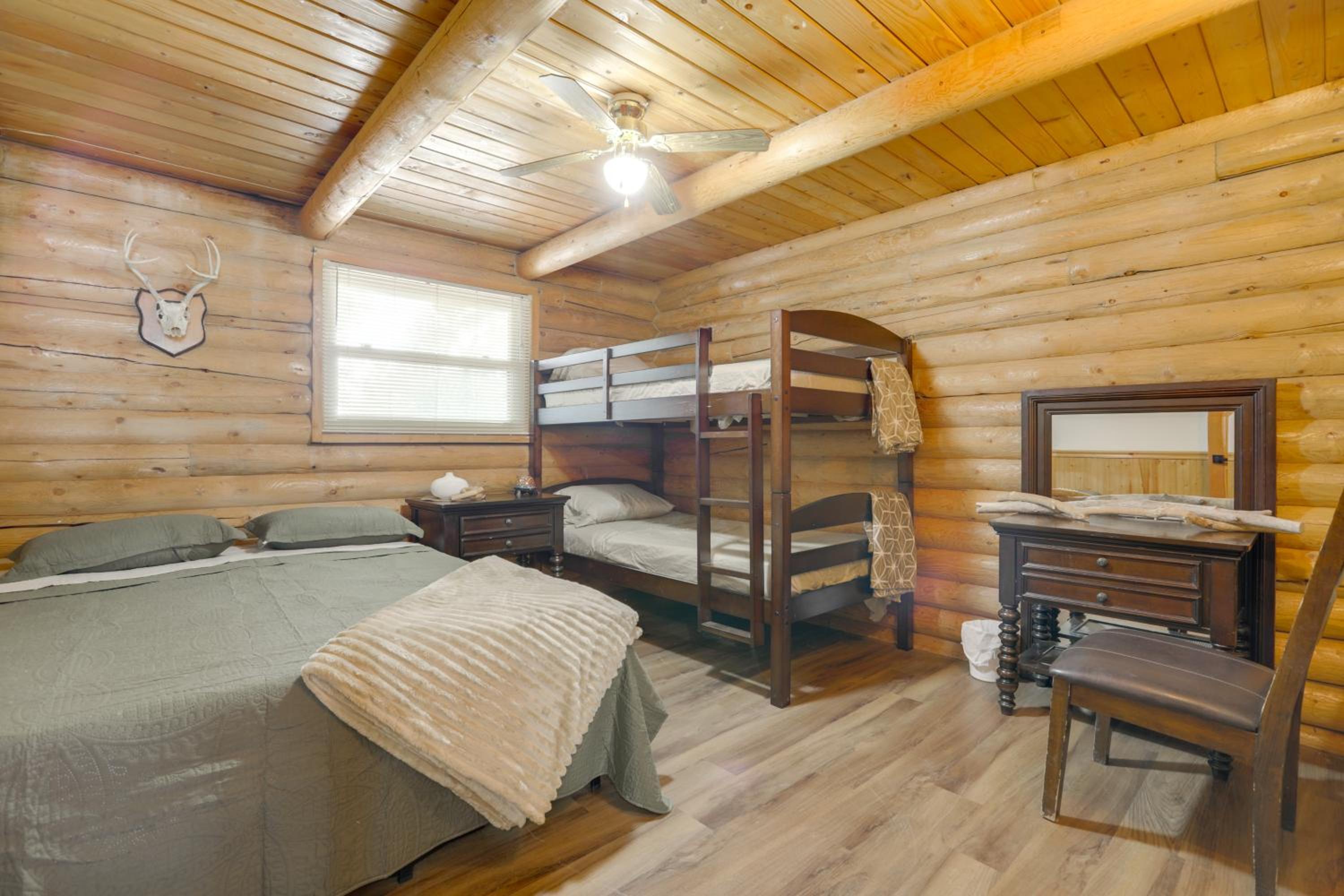 Waterfront Cabin with Bighorn Mountain Views!
