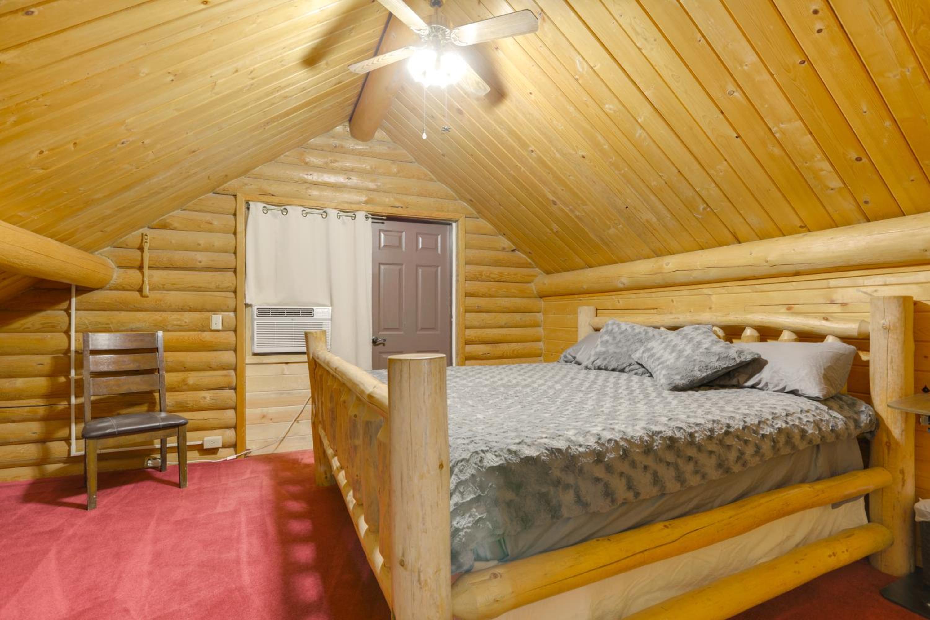 Waterfront Cabin with Bighorn Mountain Views!