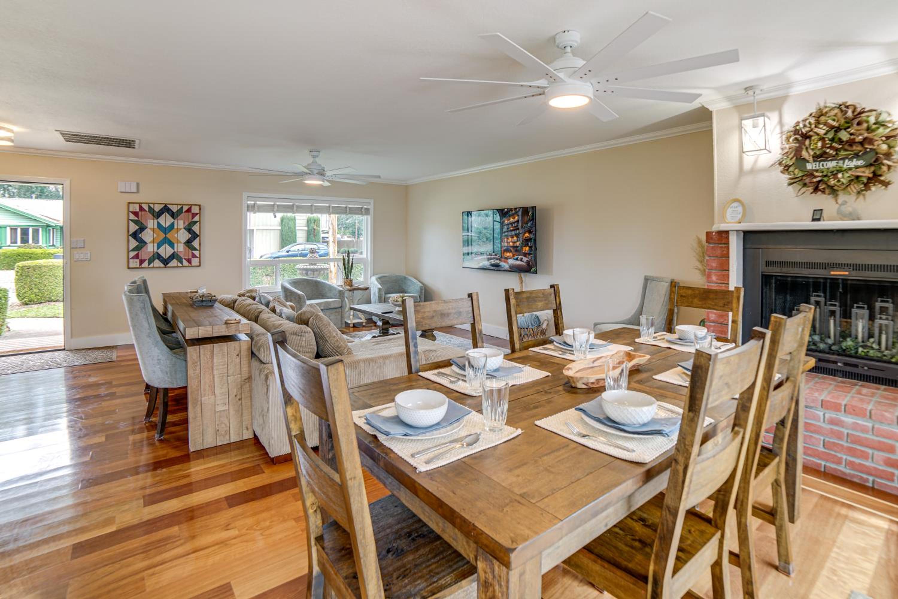 Waterfront Clear Lake Home with Game Room and Deck!