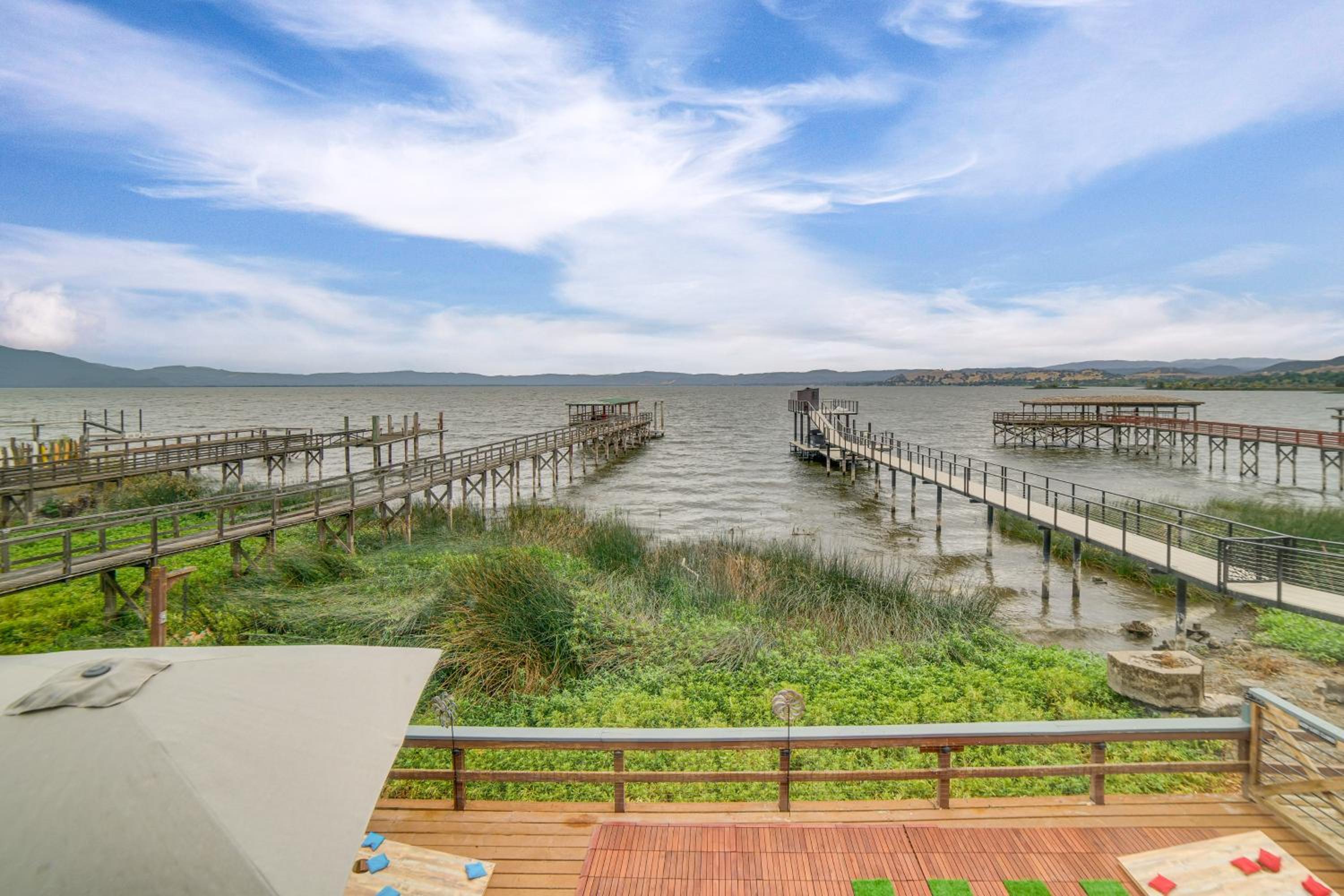 Waterfront Clear Lake Home with Game Room and Deck!