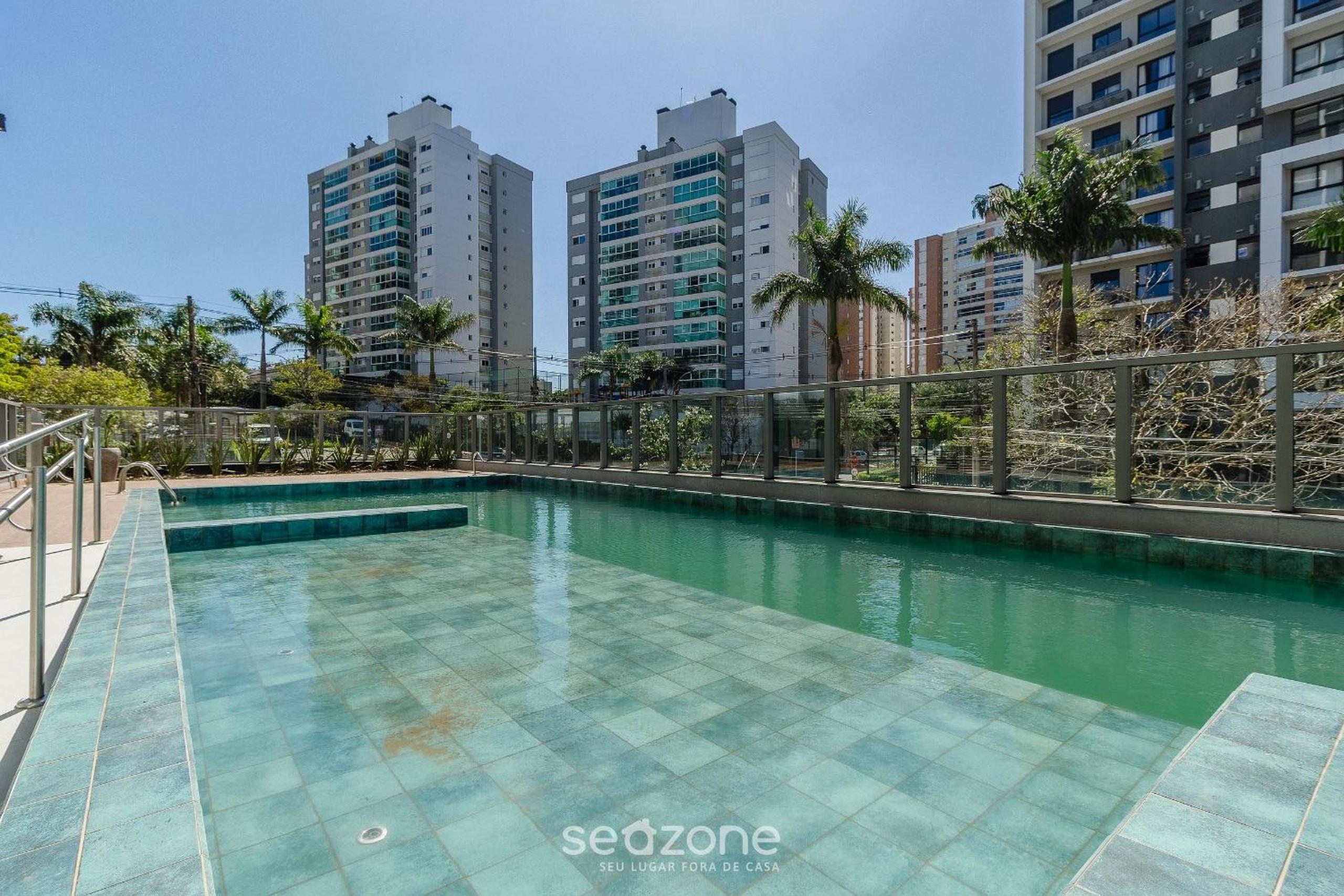 Complete and modern accommodations in a building with gym - MCP