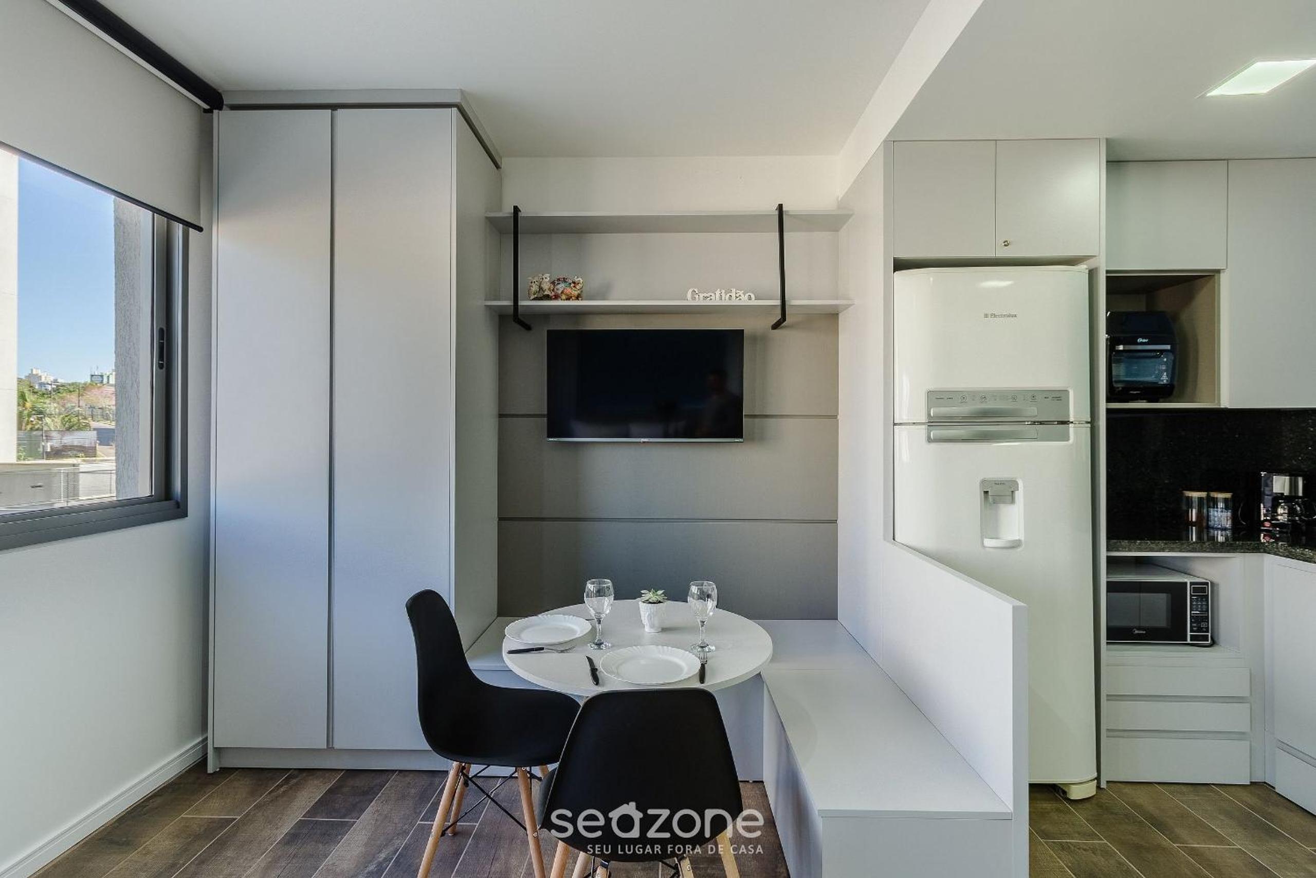 Complete and modern accommodations in a building with gym - MCP