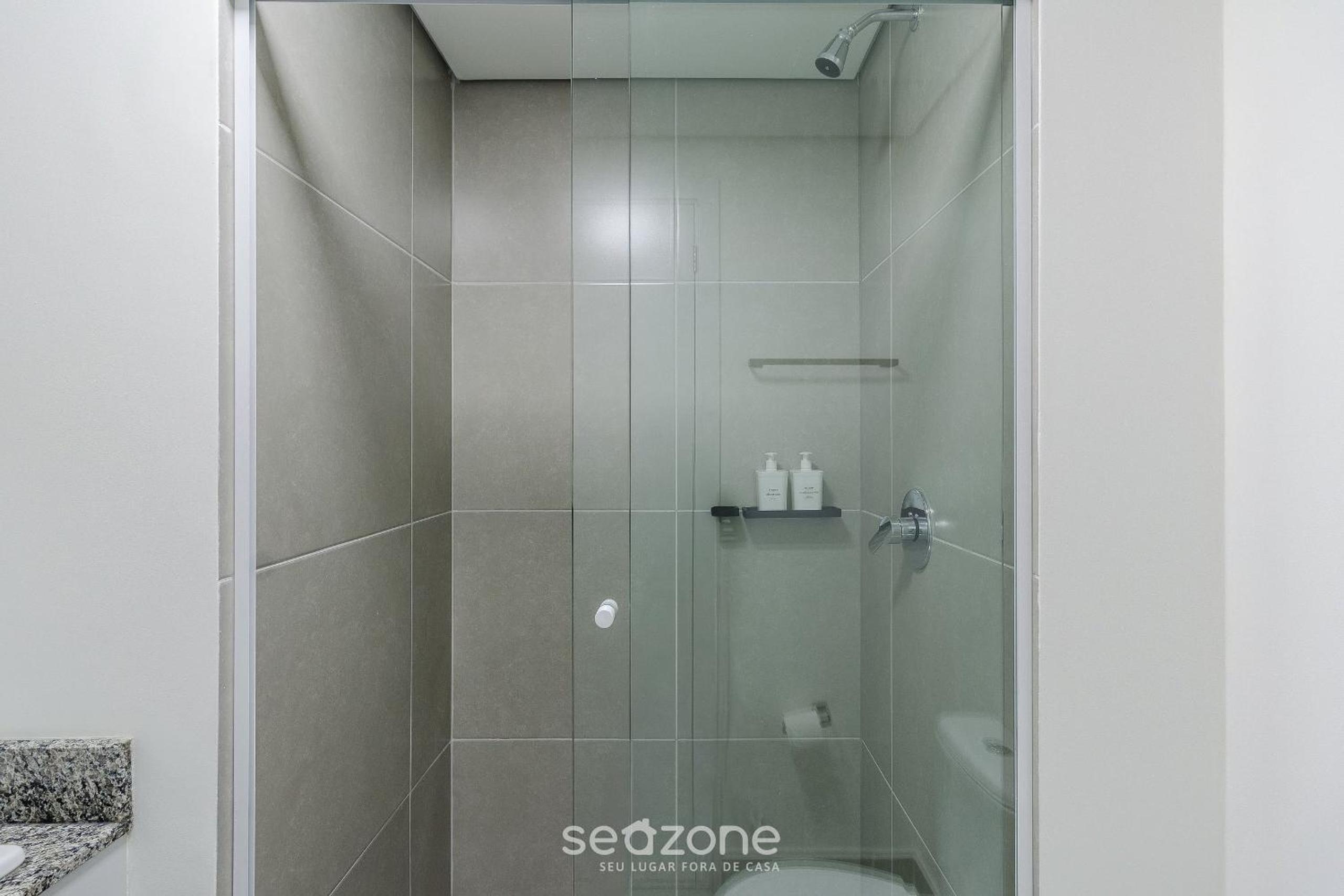 Complete and modern accommodations in a building with gym - MCP