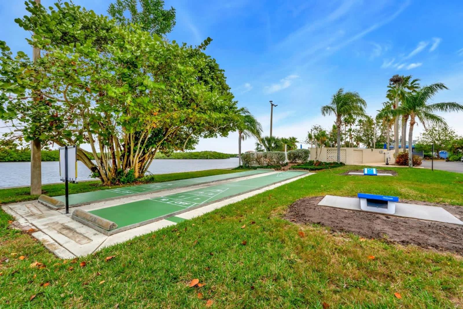 Palm Terrace Waterfront Htd Pool Hot Tub Tennis