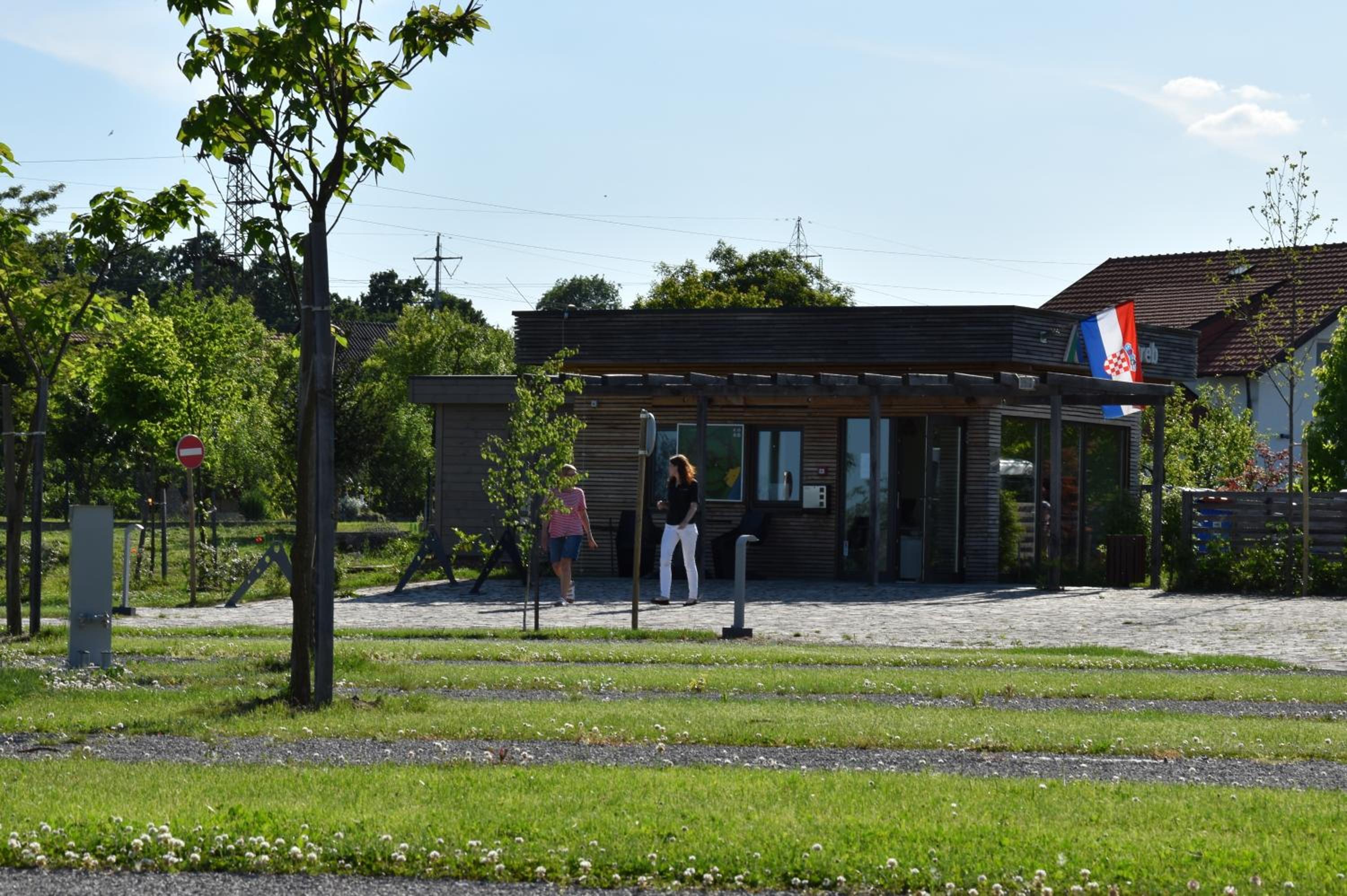 Photo 44