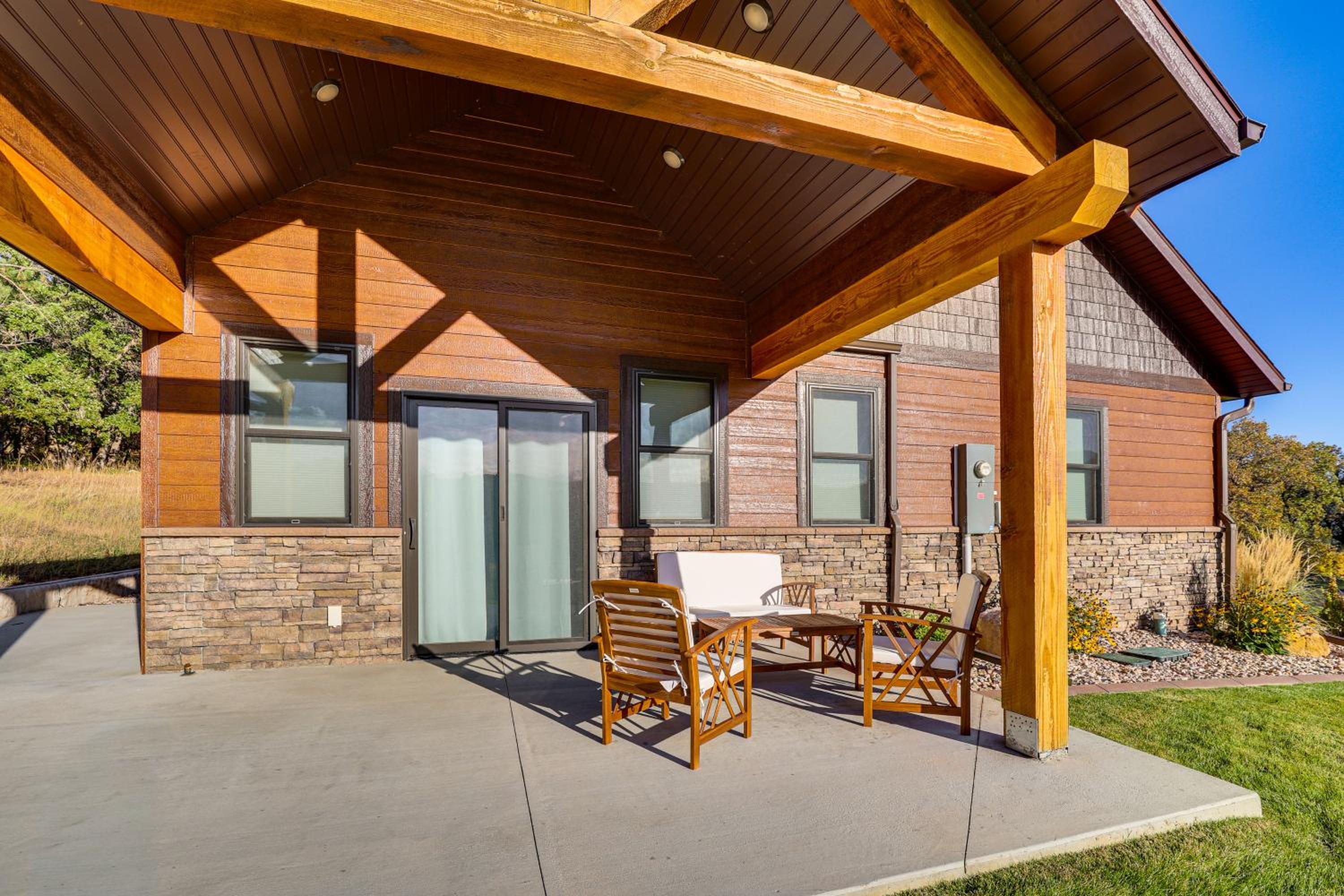 6 Mi to Main St Home with Private Patio in Sturgis