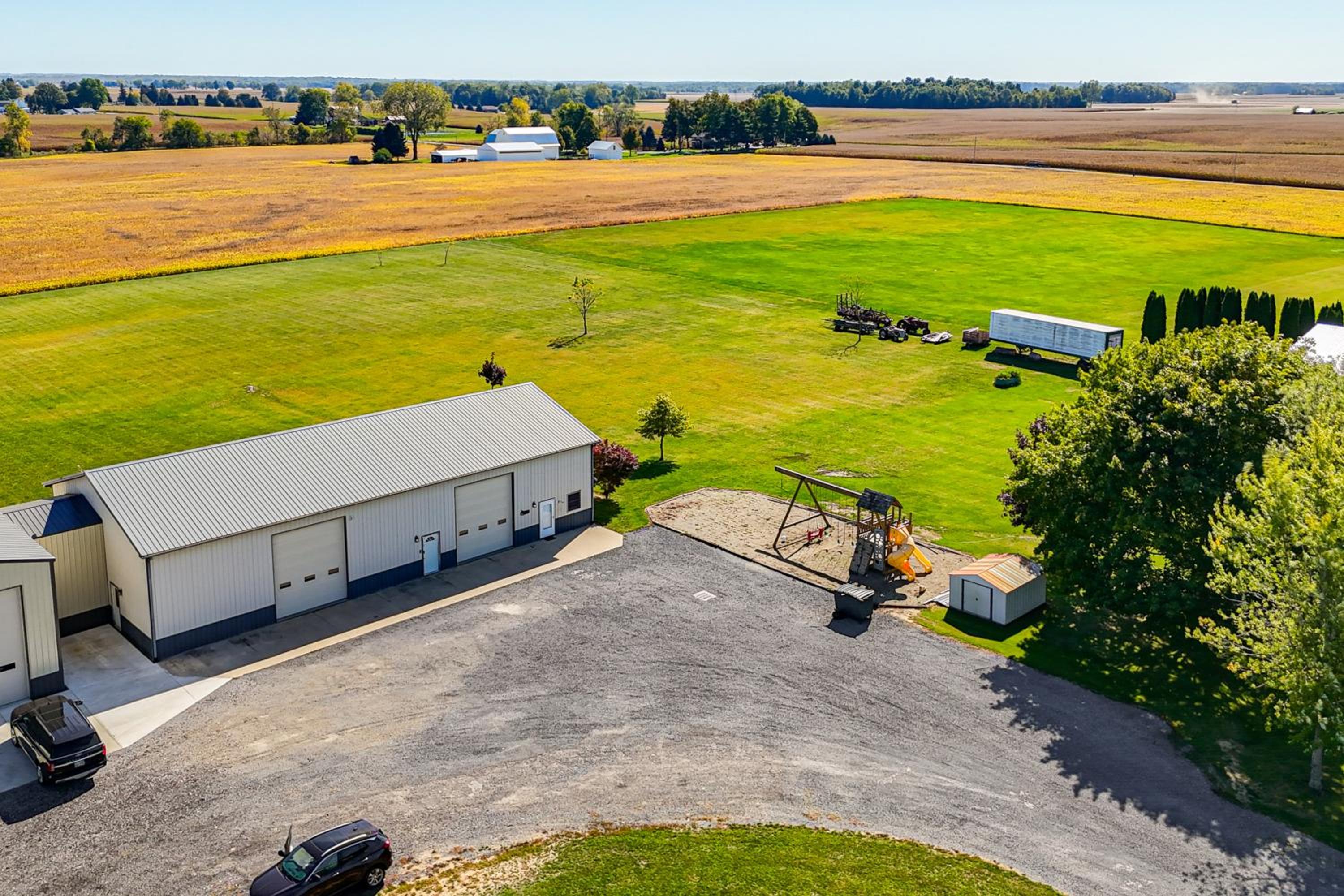 1 Mi to Main St! Family Farmhouse in West Unity