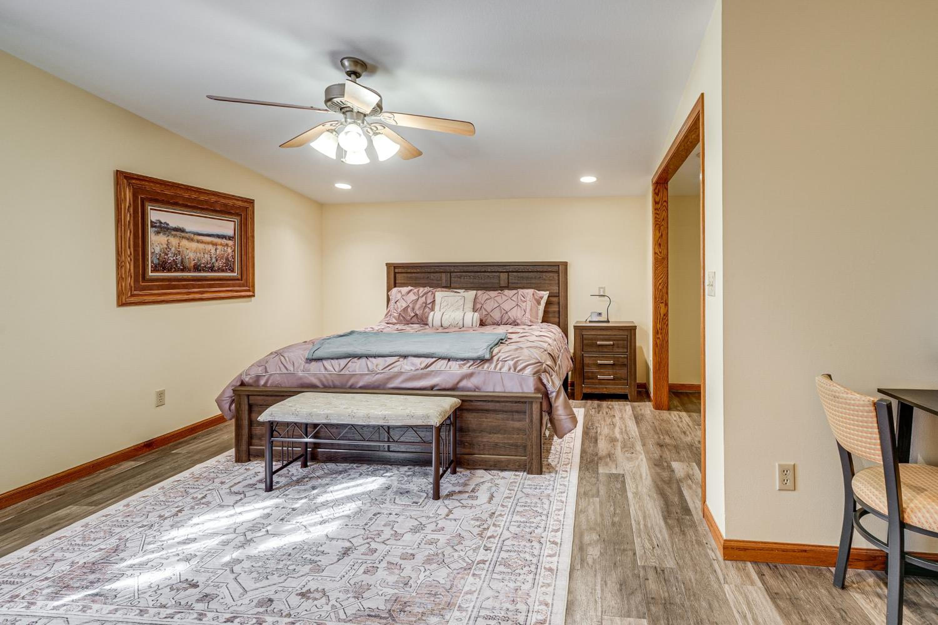 1 Mi to Main St! Family Farmhouse in West Unity