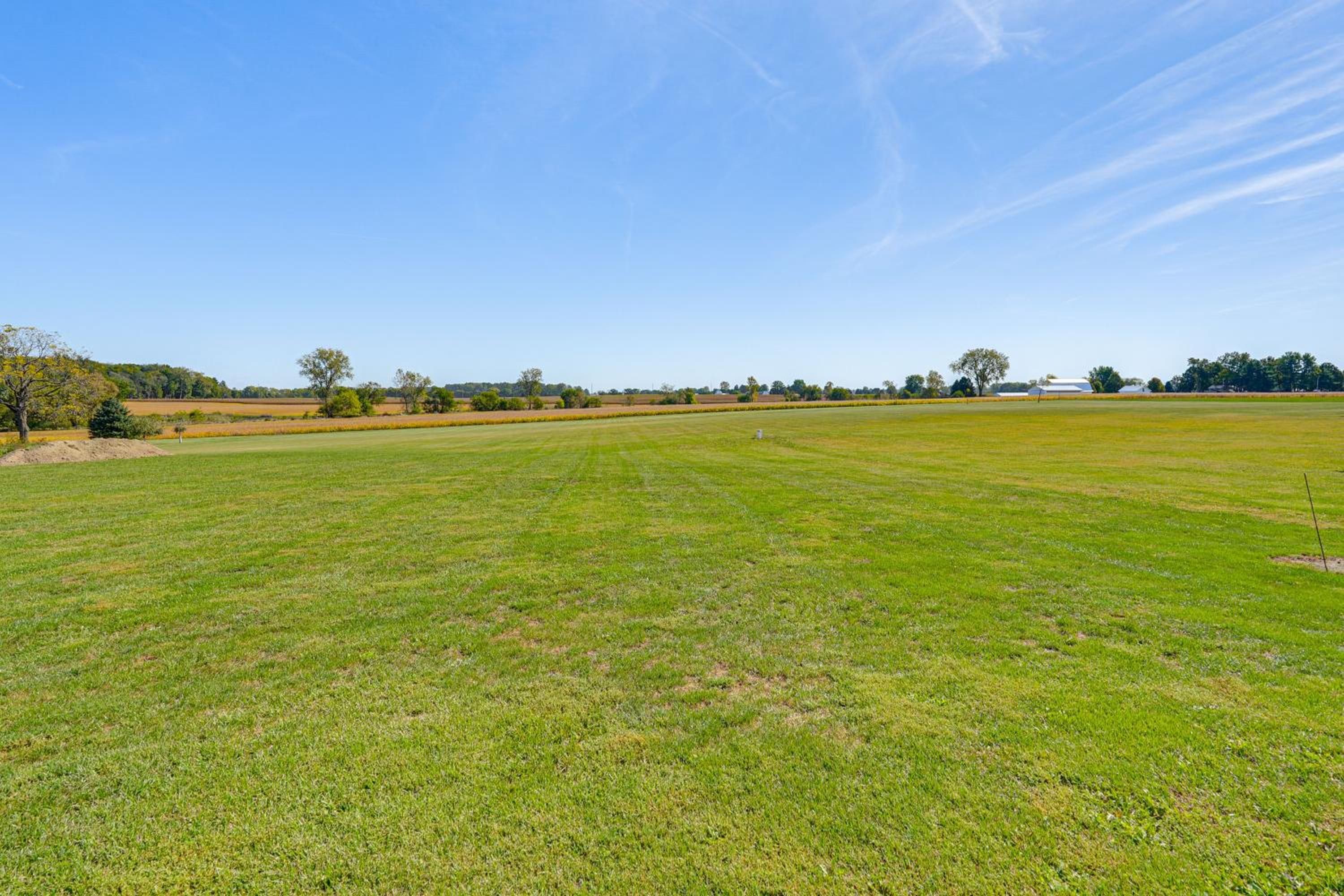 1 Mi to Main St! Family Farmhouse in West Unity
