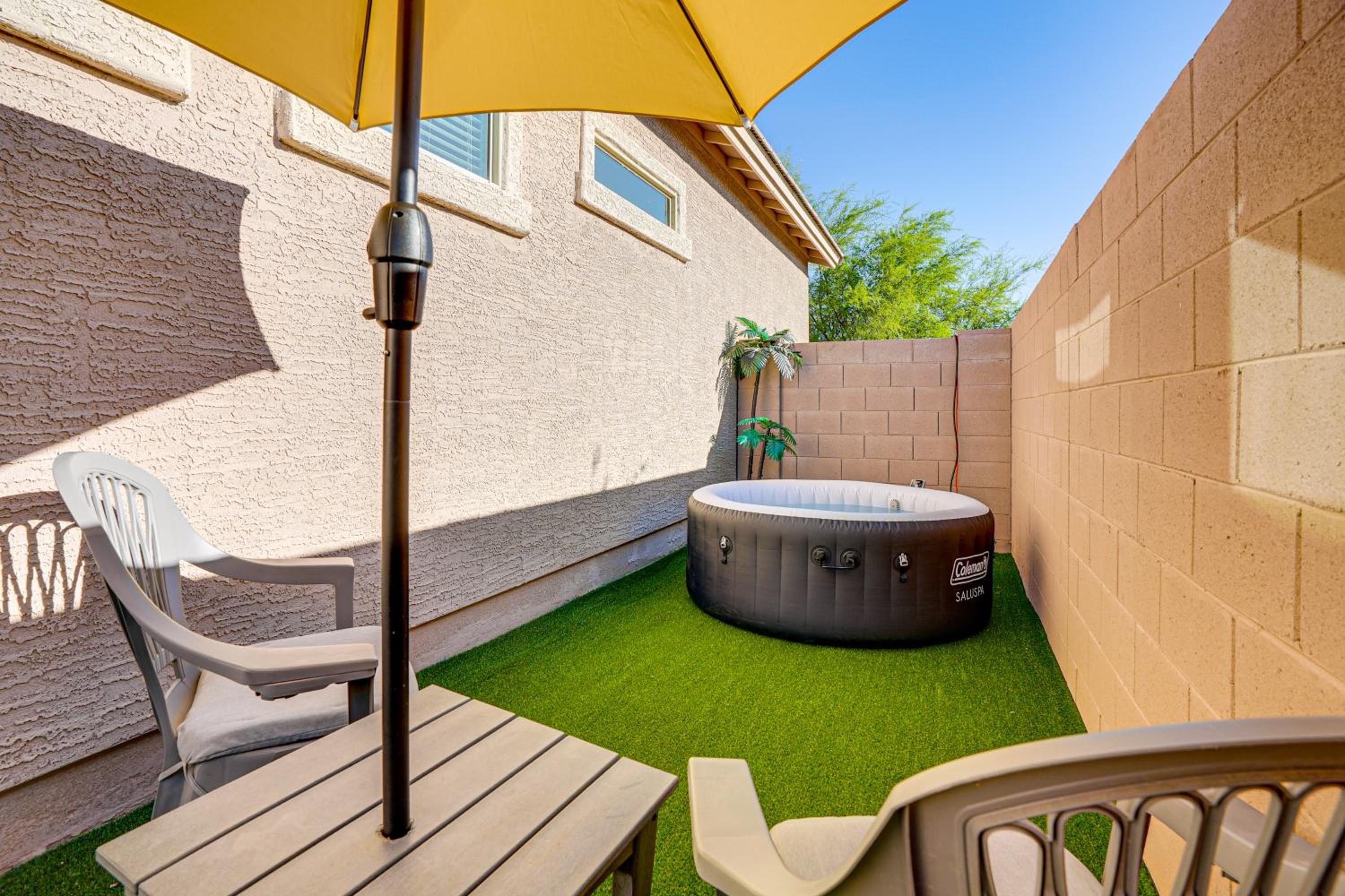 Mtn Views and Private Hot Tub Buckeye Getaway