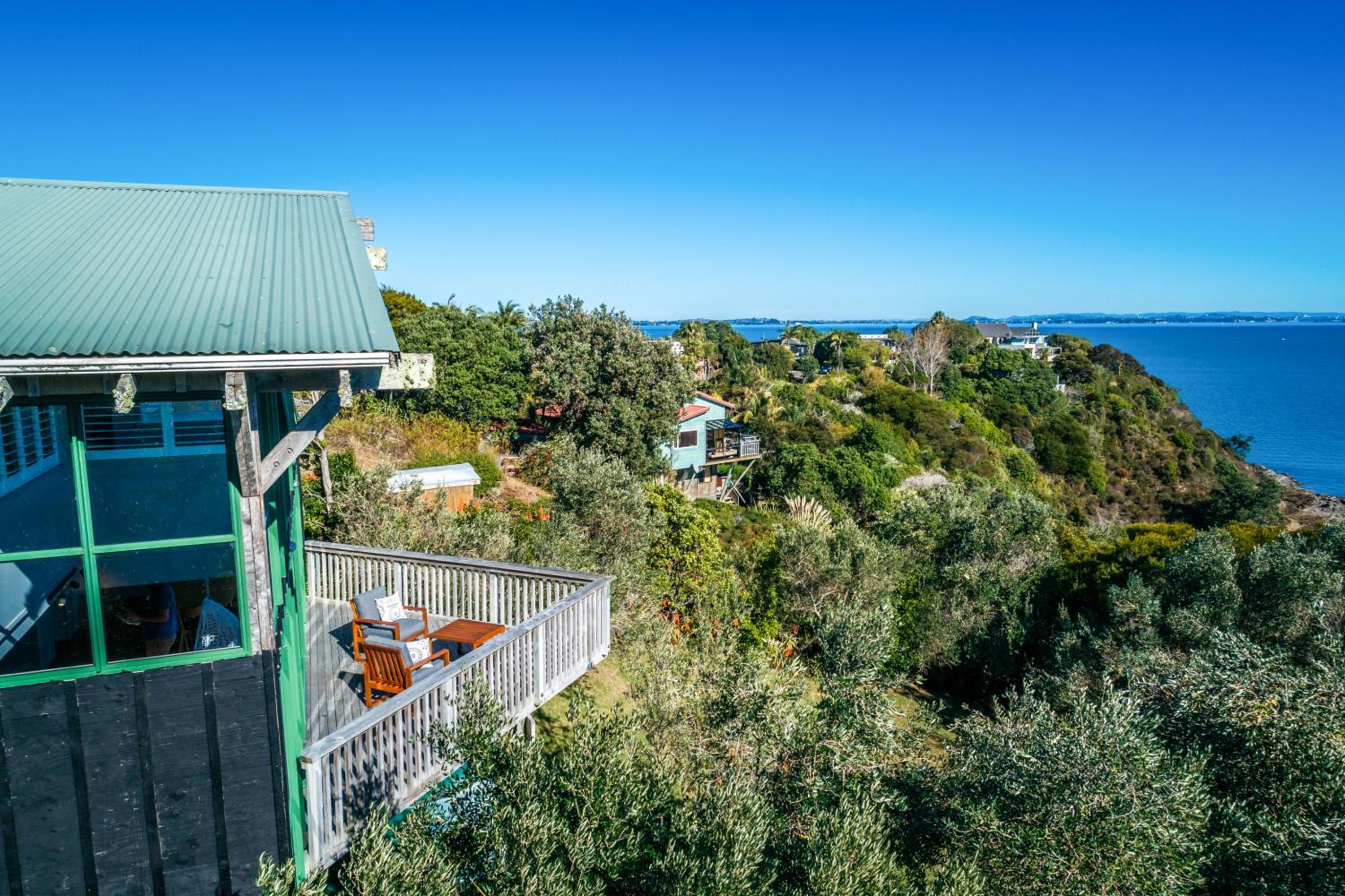 Spinnaker Watch - Ocean Views on Waiheke Island