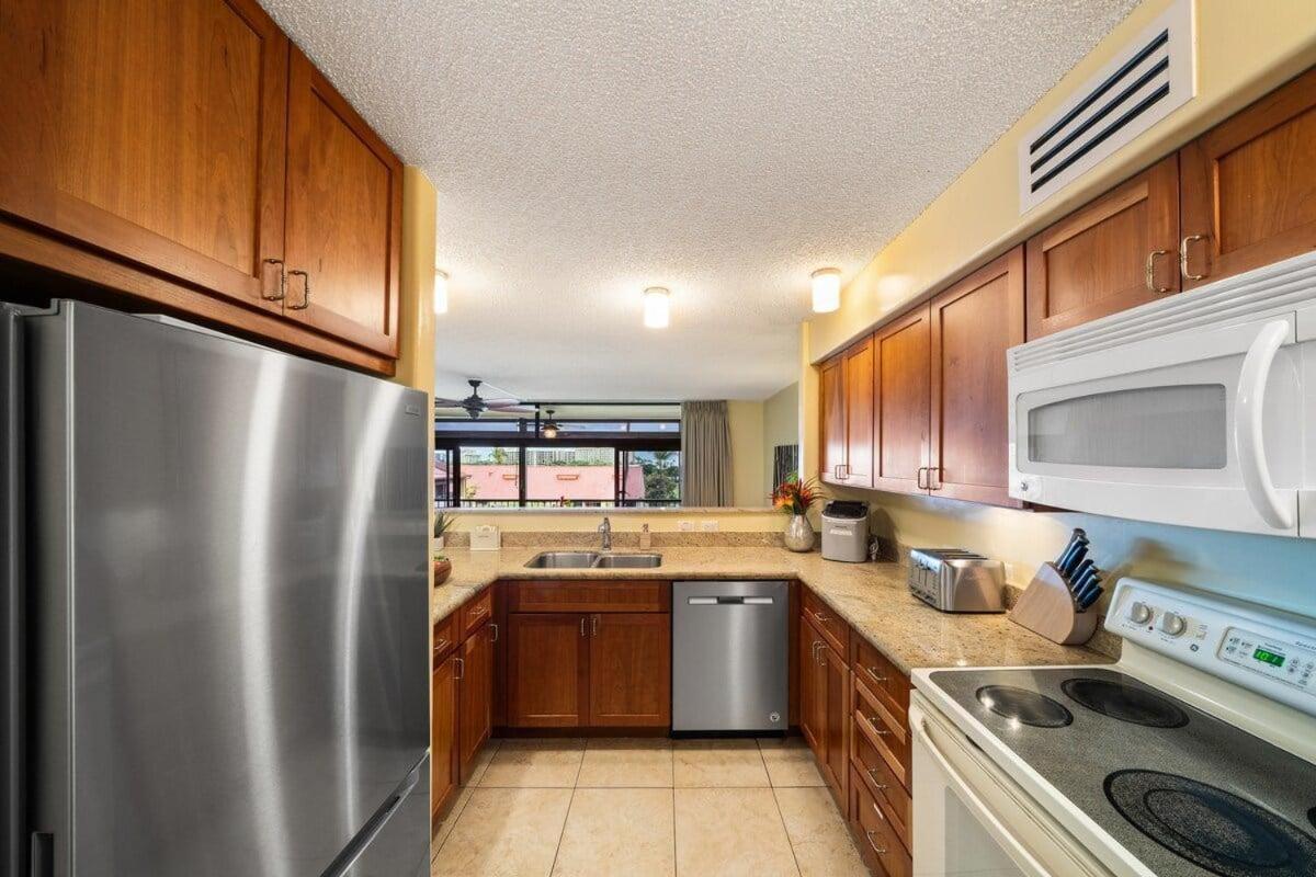 Kaanapali Royal H303 · KRL H303 Spacious 2BD Condo on Maui Golf
