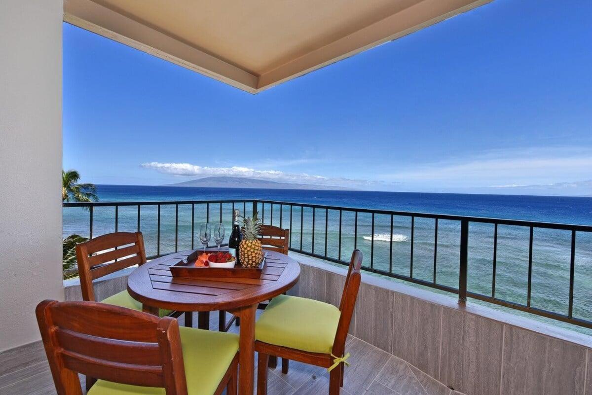 Maui Kai 601 · MK 601 Remodeled Oceanfront Condo w AC Pool