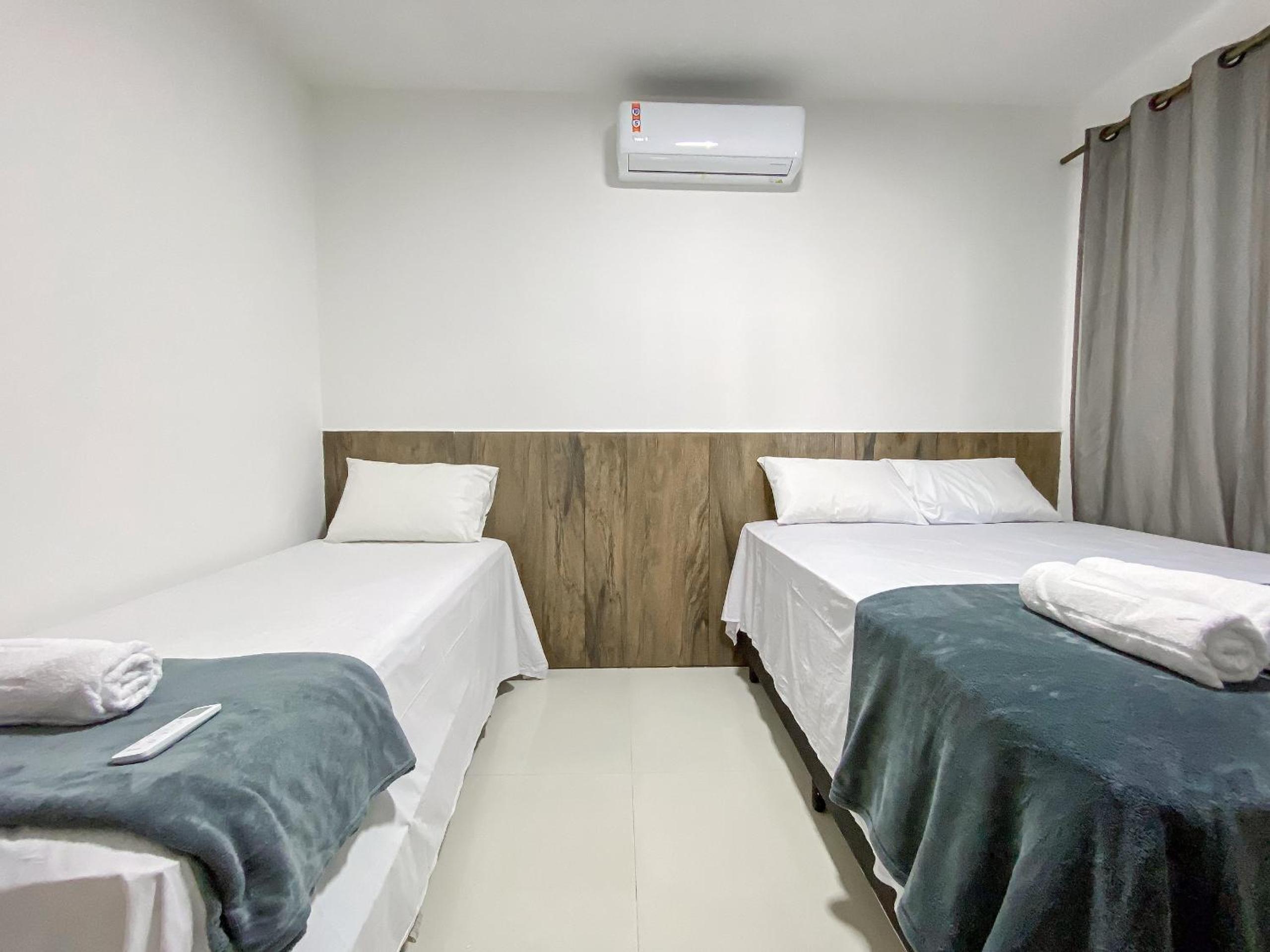 Aptos com 2 quartos próximos à praia de Taperapuã