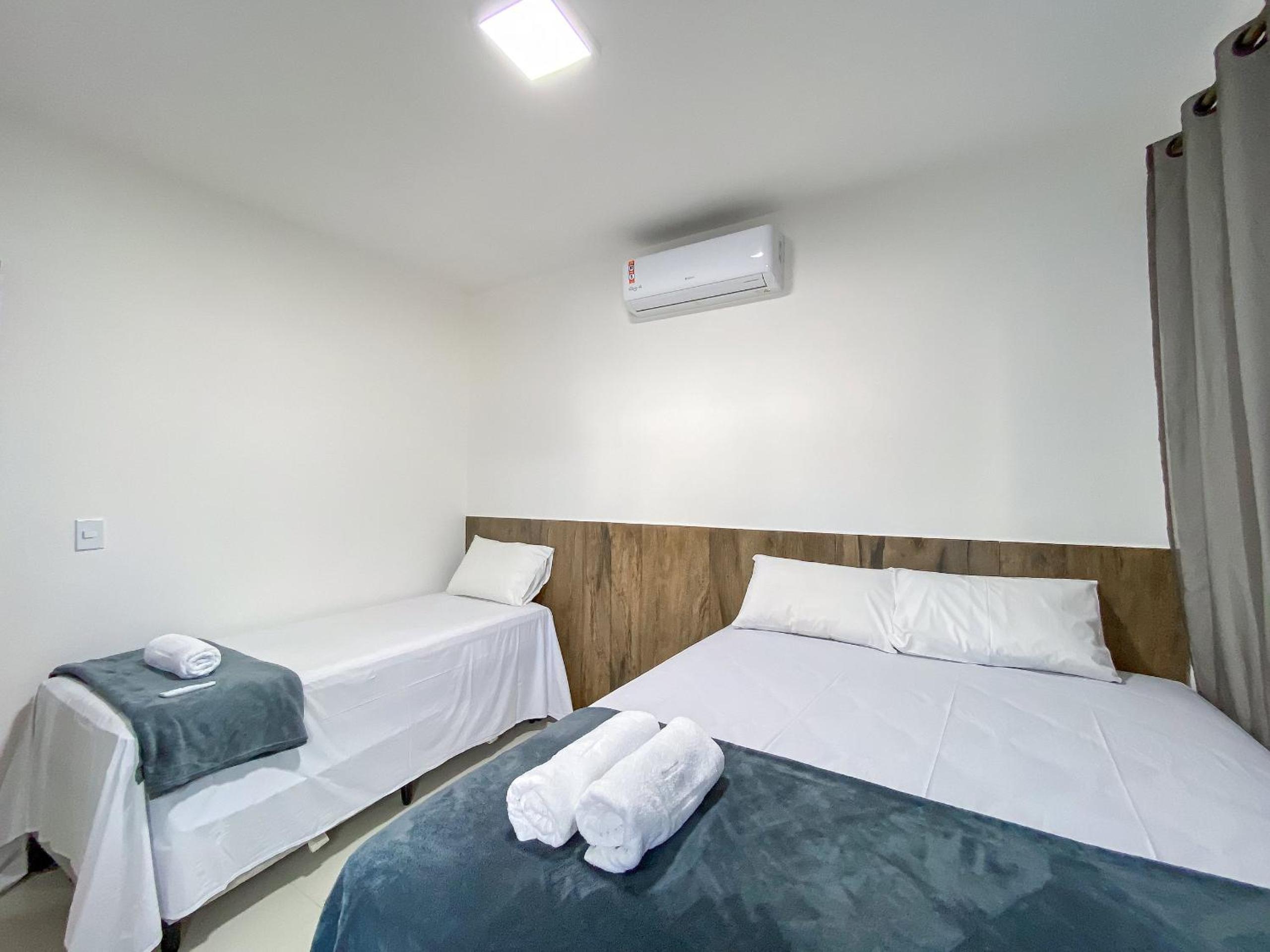 Aptos com 2 quartos próximos à praia de Taperapuã