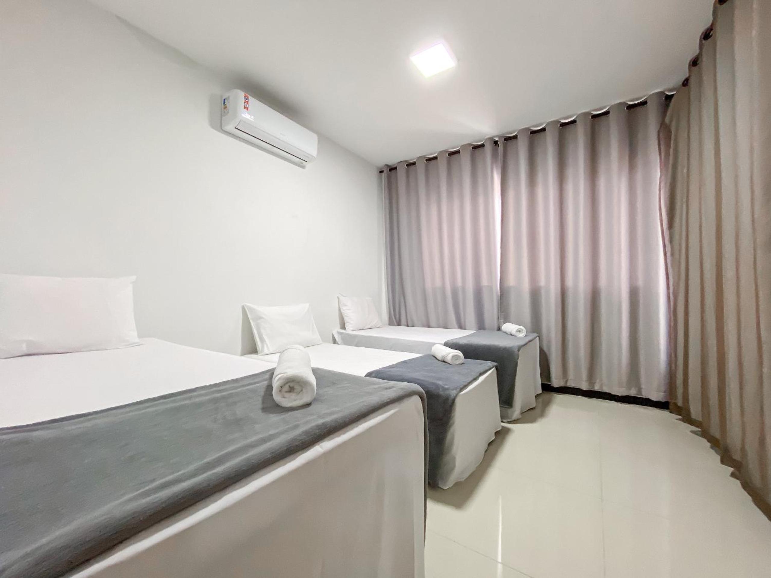 Aptos com 2 quartos próximos à praia de Taperapuã