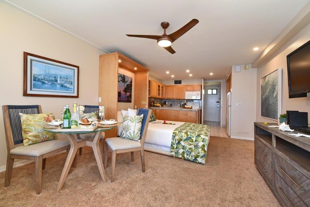 Maui Kai 206 · MK 206 Updated OceanFront Studio w Pool AC Views