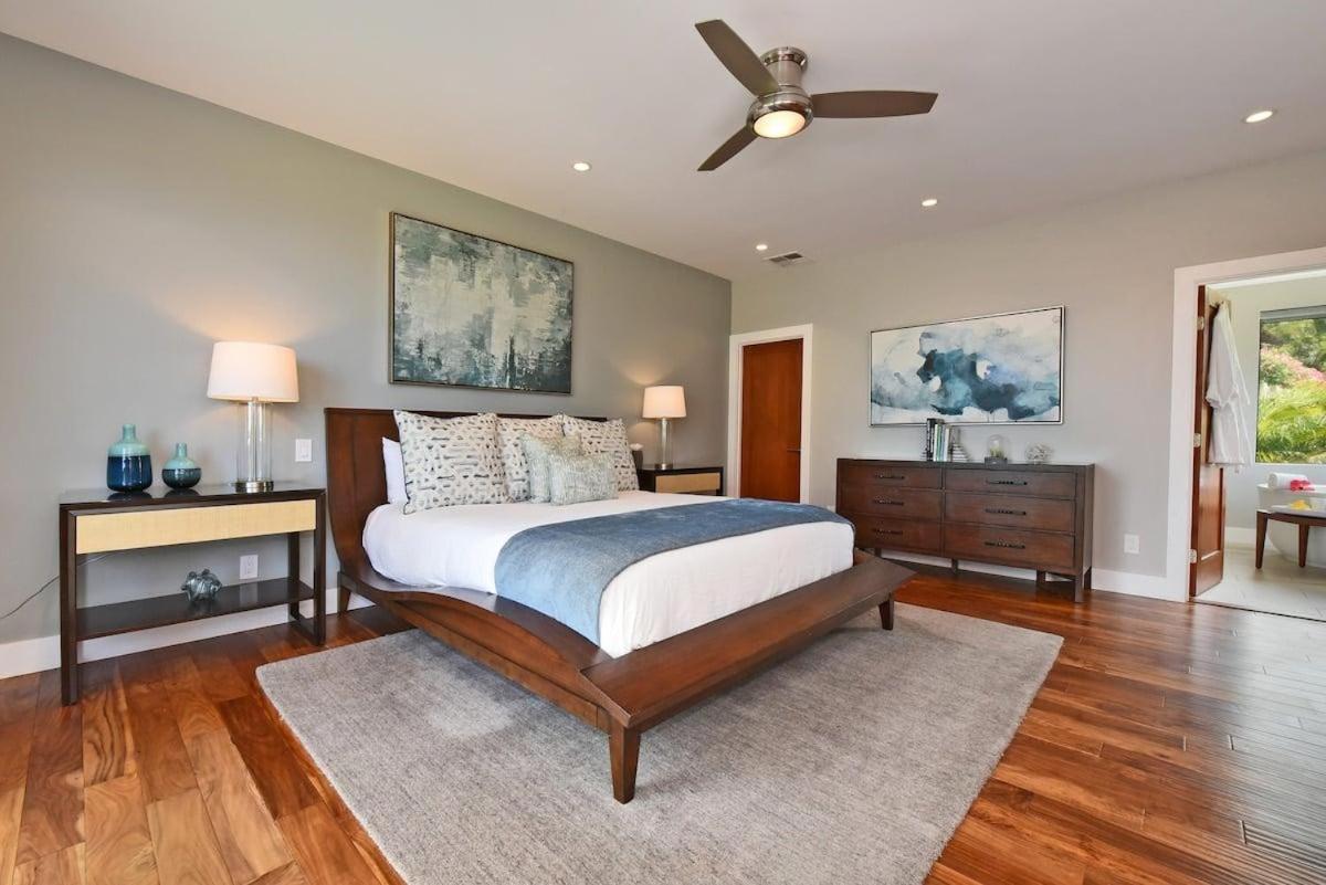 Hale Nui · HALE NUI Luxury Retreat 5BD w Private Pool Hot Tub
