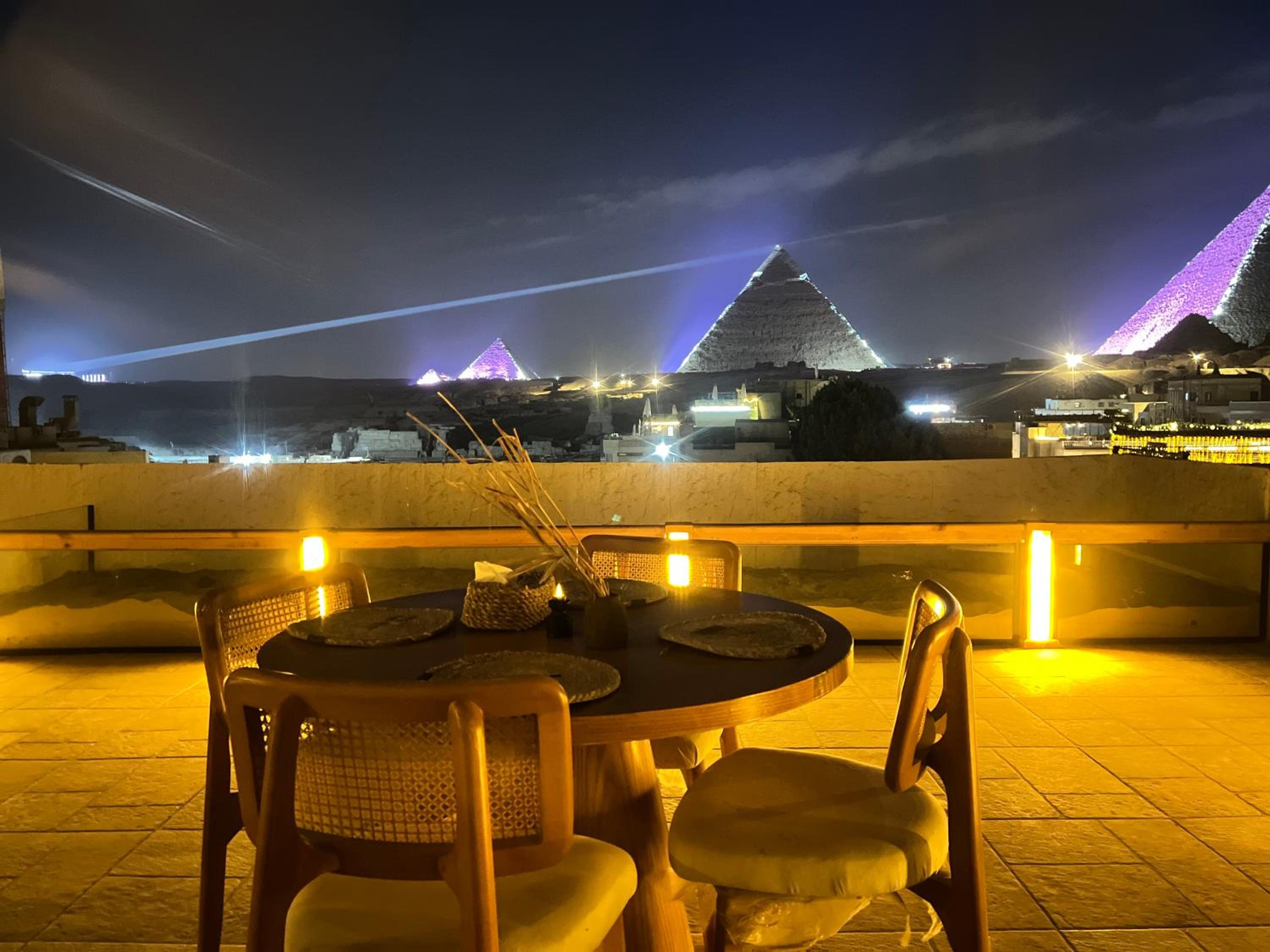 Pyramids Top view inn