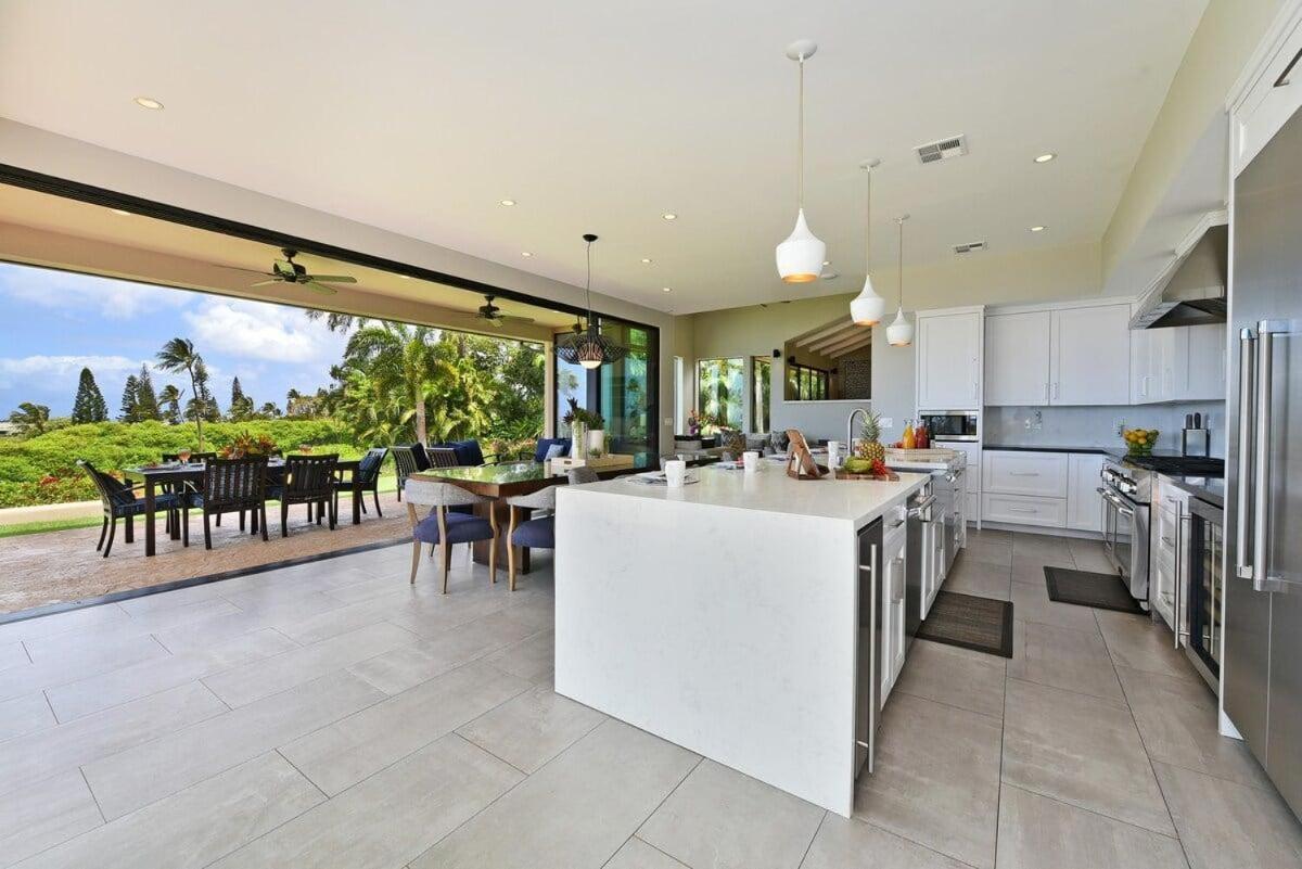 Hale Nui · HALE NUI Luxury Retreat 5BD w Private Pool Hot Tub