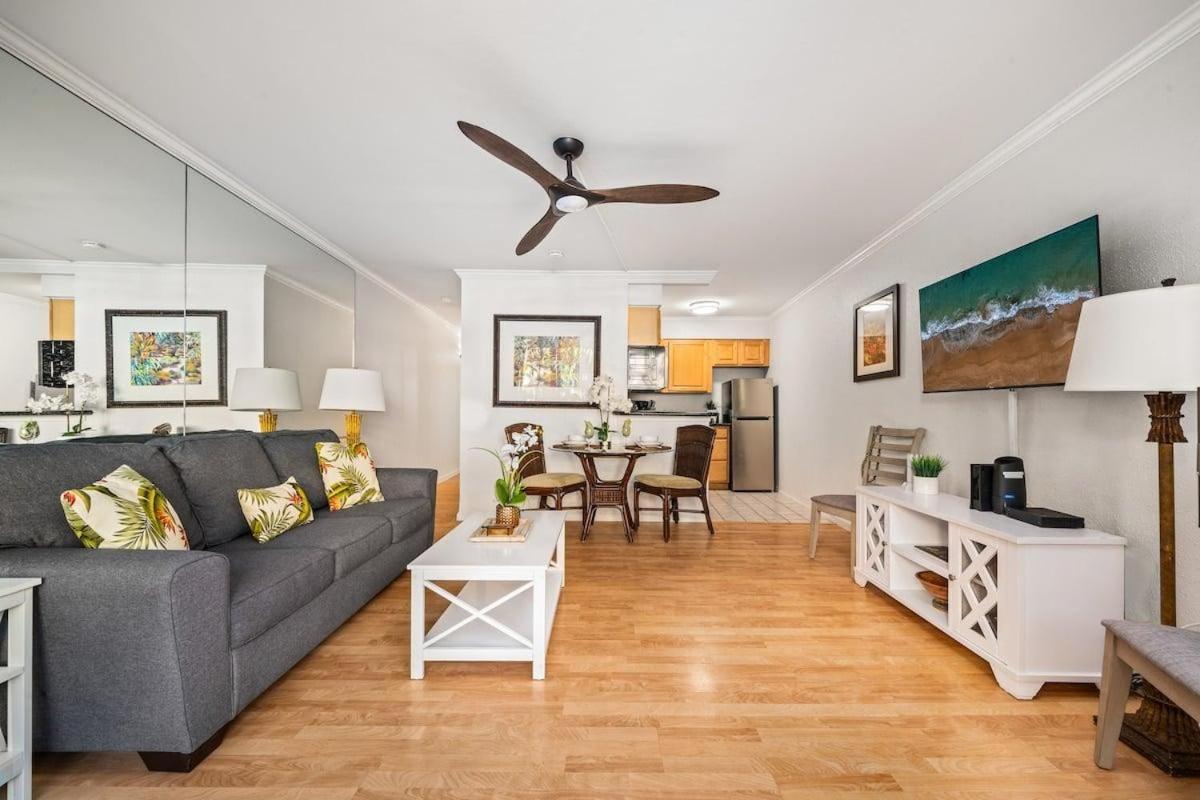 Paki Maui 217 · PM 217 Cozy 1BR Oceanfront Condo w Pool
