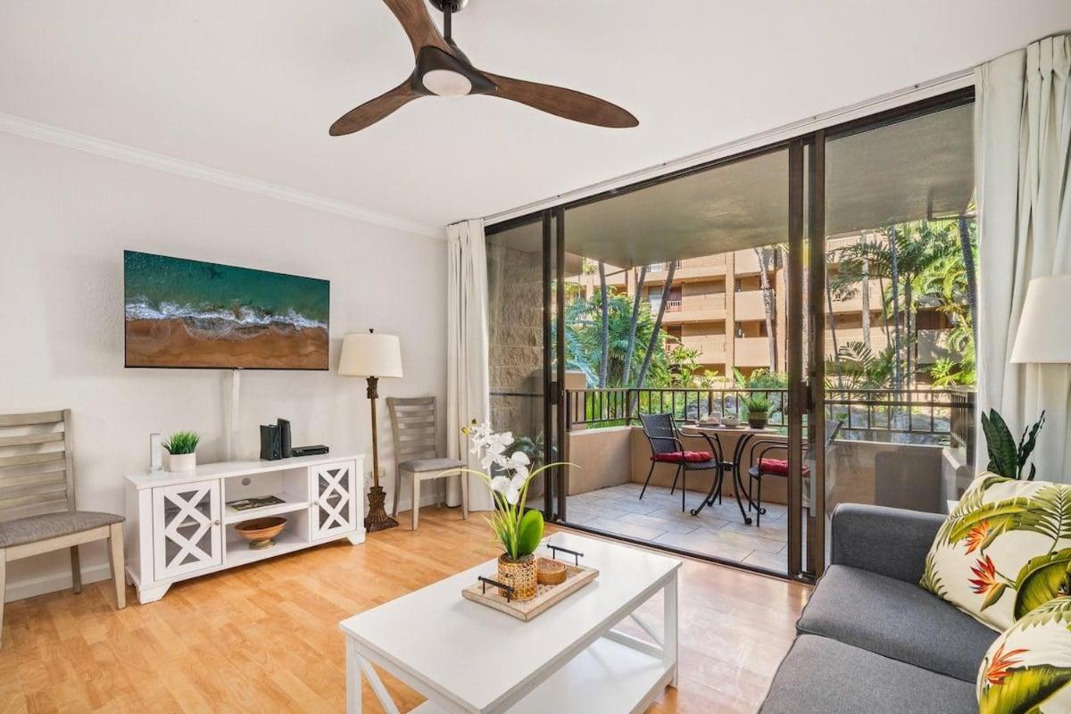 Paki Maui 217 · PM 217 Cozy 1BR Oceanfront Condo w Pool