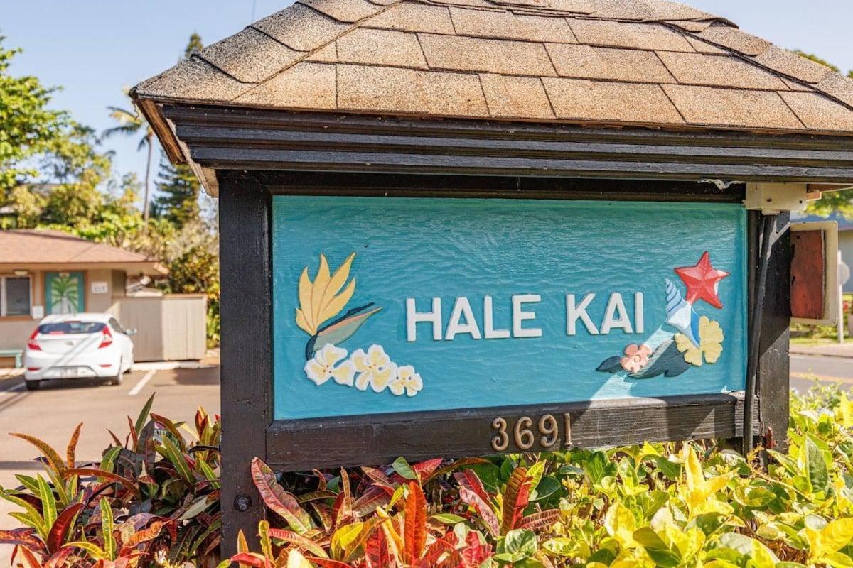 Hale Kai 110 · HKI 110 1BD Condo w Oceanviews and Oceanfront Poo