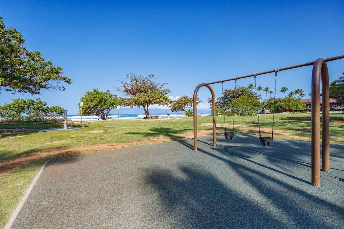 Hale Kai 110 · HKI 110 1BD Condo w Oceanviews and Oceanfront Poo