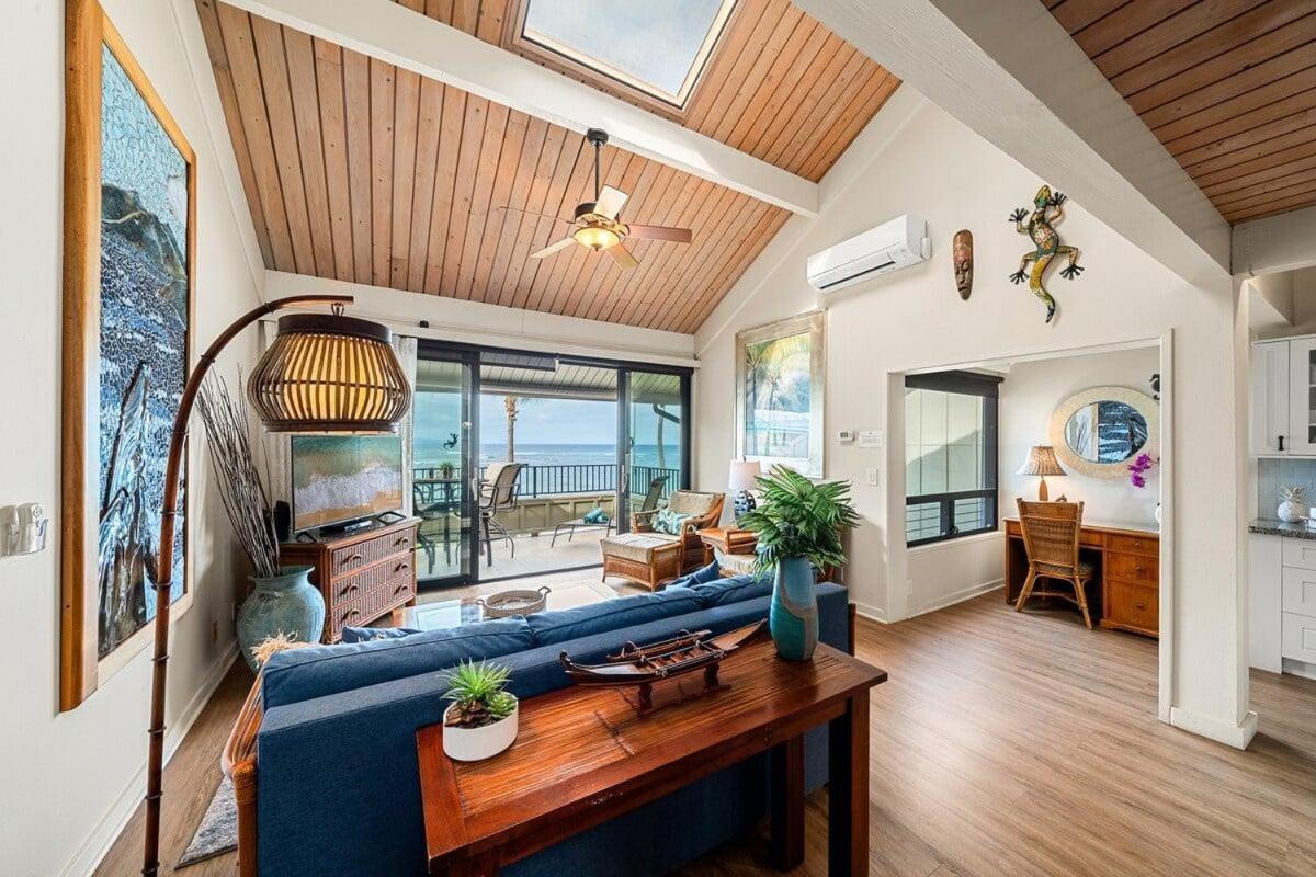 Kahana Village 3 · KHV 3 Remodeled 2BD Condo with Oceanfront Lan
