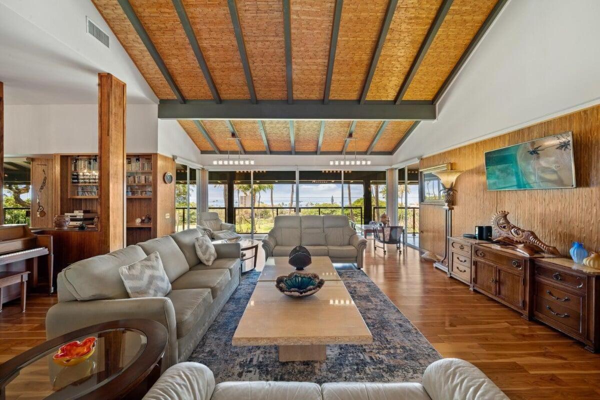 Hale Kalapu · Large Home 180° Ocean Views Walk2Beach Hale Kalapu