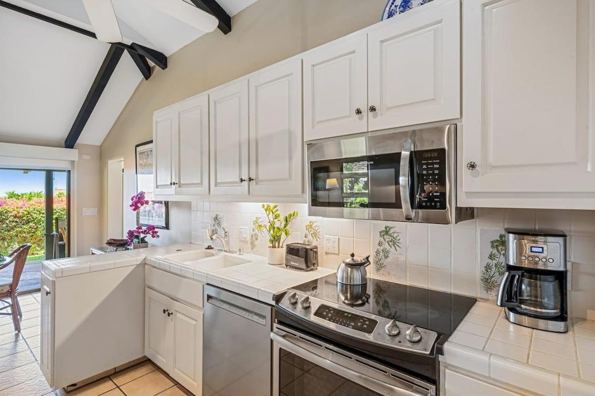 International Colony Club 43 · ICC 43 Spacious 2BD Cottage Walk
