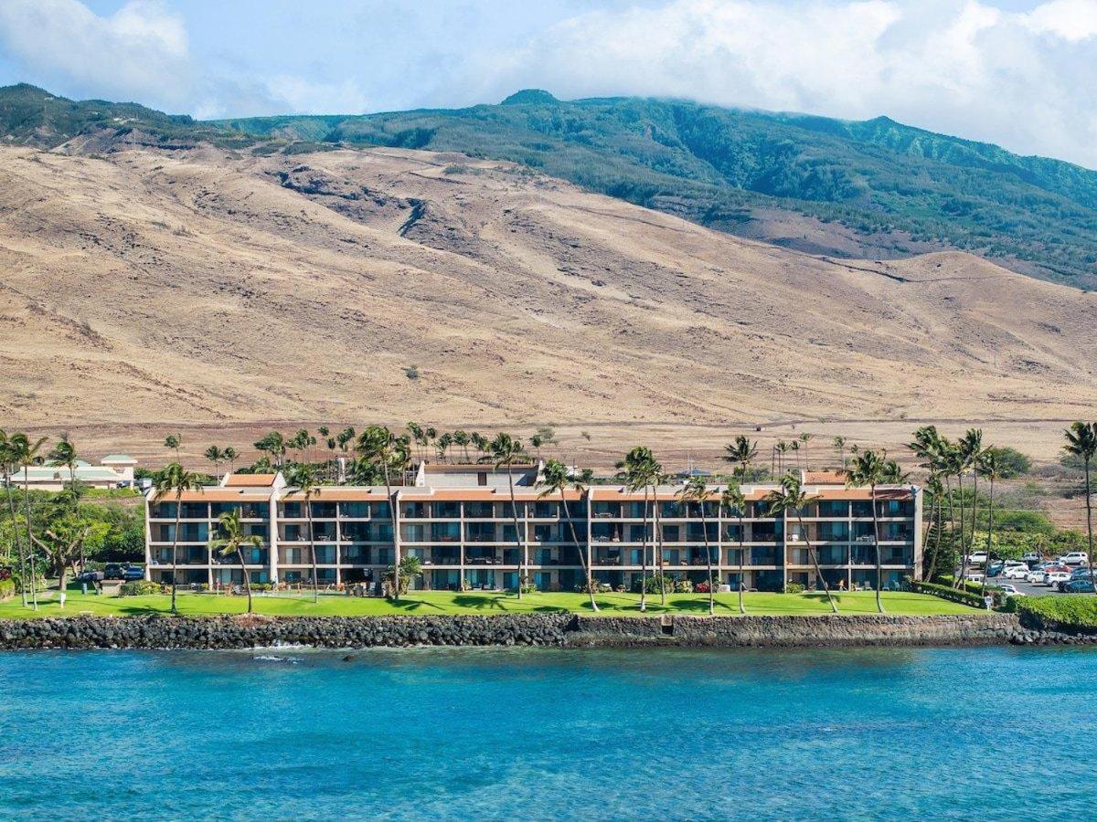 Lauloa 403 · LOA 403 Fully Remodeled Direct Oceanfront 2BD