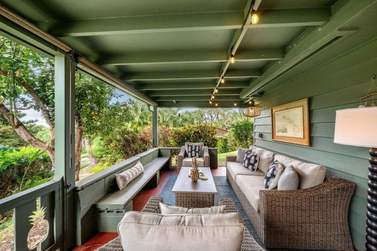 International Colony Club 28 · ICC 28 Remodeled 2BD Cottage in K