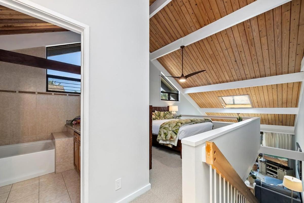 Kahana Village 32 · KHV 32 Direct Oceanfront Views Remodeled 2BD