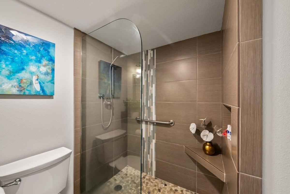 Lahaina Shores 523 · LS 523 Direct Beachfront Studio with Stunni