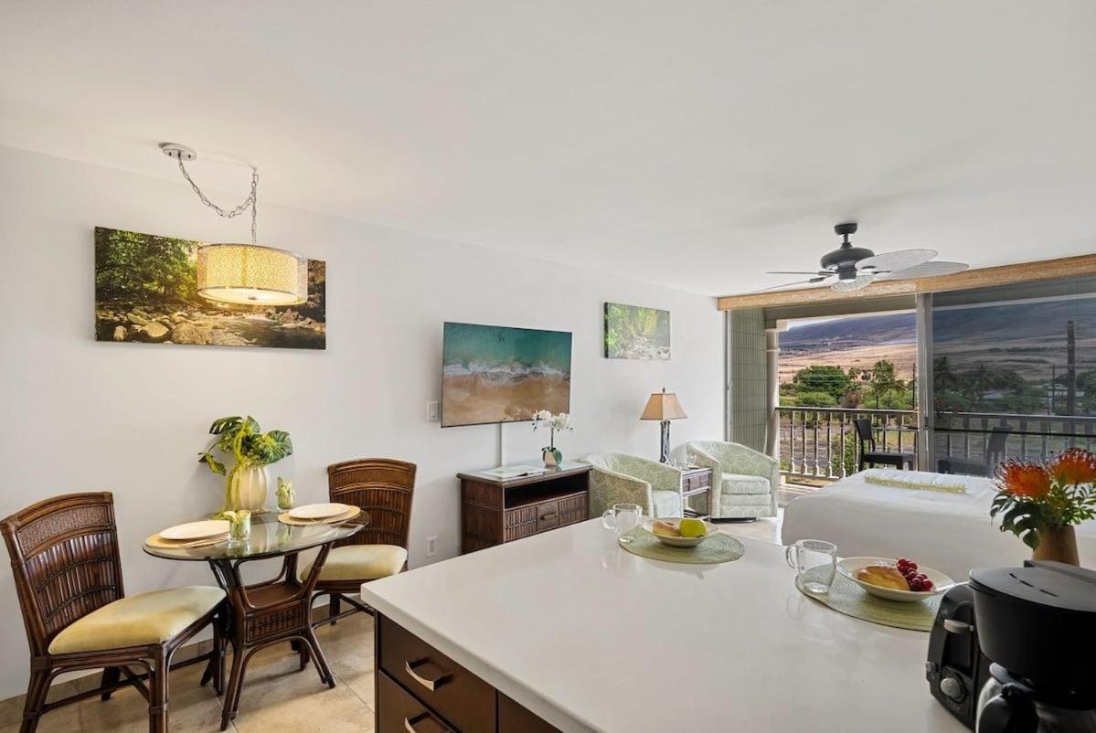 Lahaina Shores 418 · LS 418 Studio Near Beach, Pool & Relaxing H