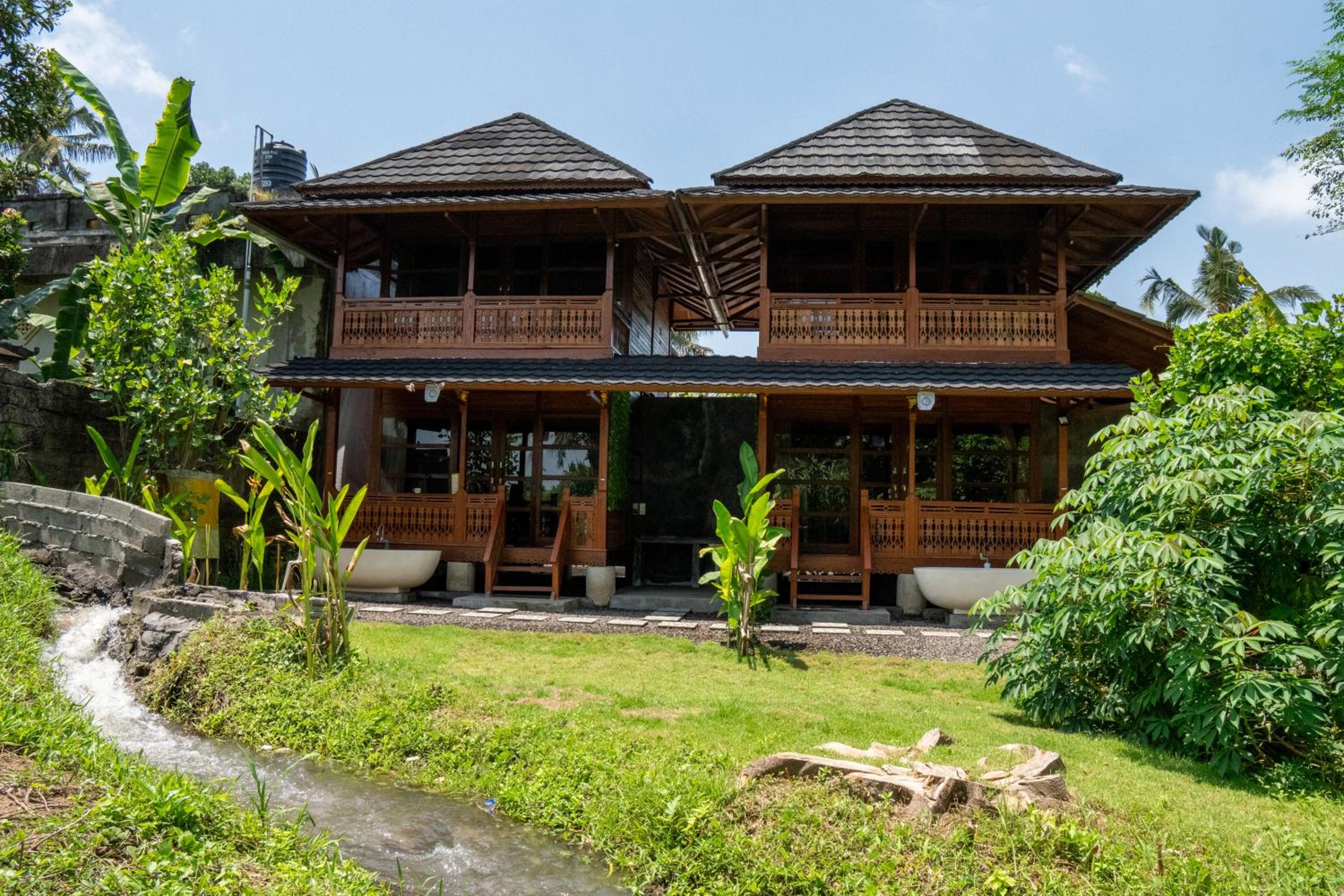 Alam Bulangan Villa