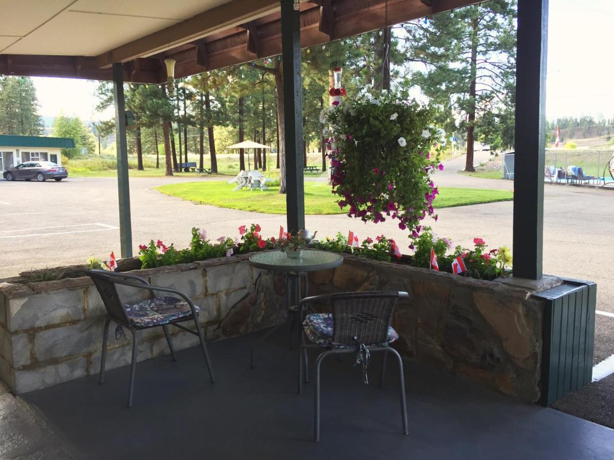 outdoor BBQ area