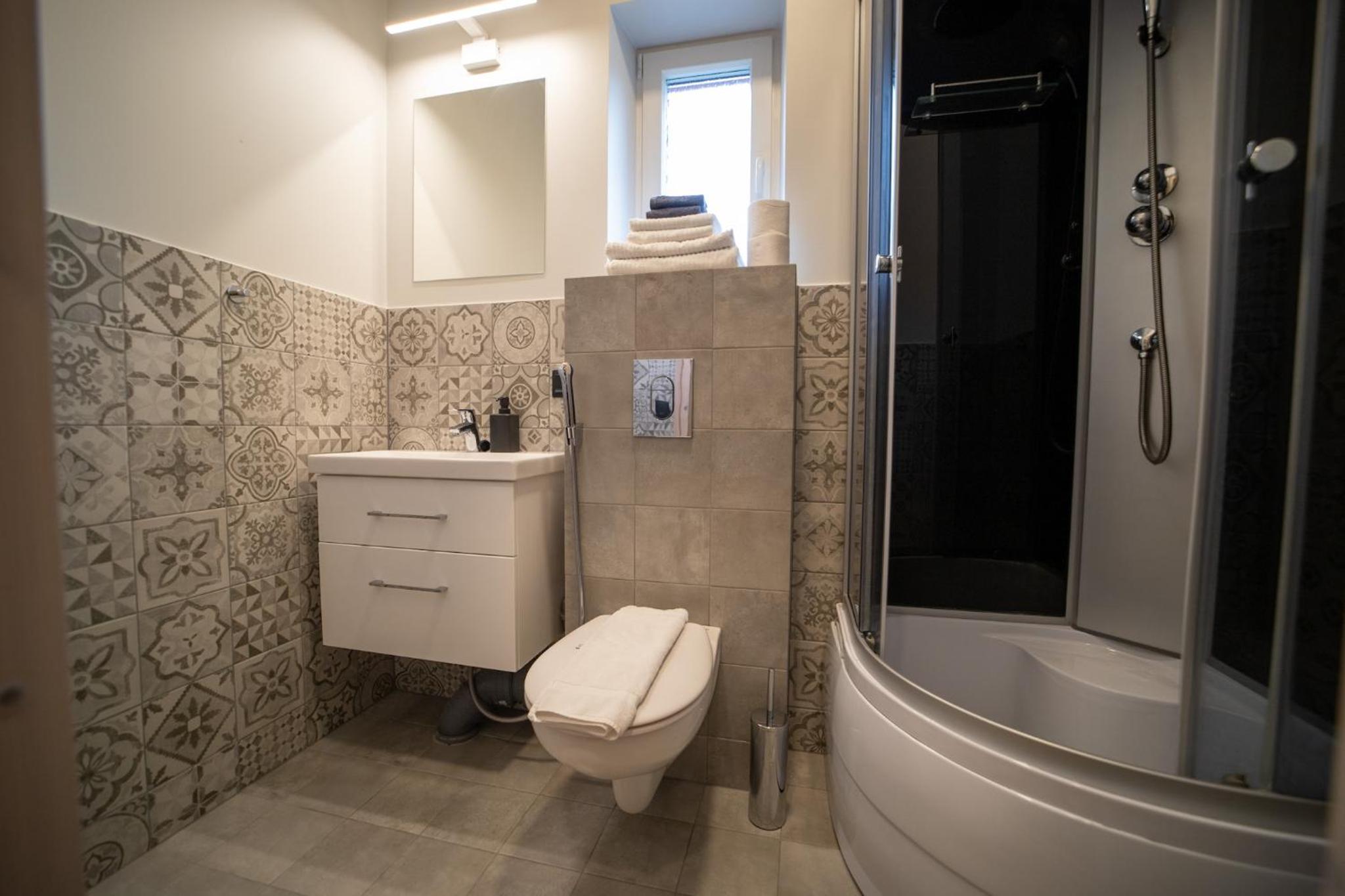 Renovated Studio with Wooden Interior, Central Rakvere
