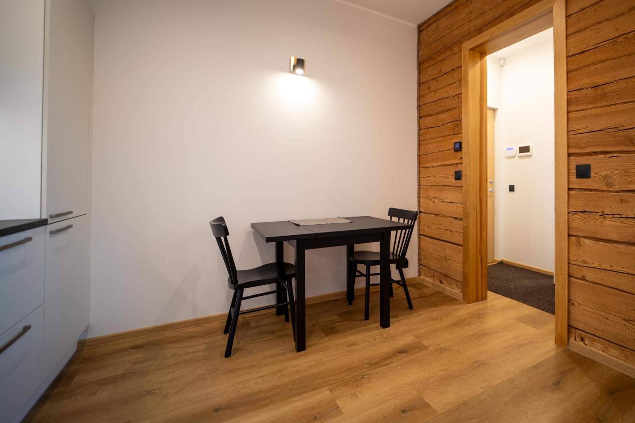 Renovated Studio with Wooden Interior, Central Rakvere