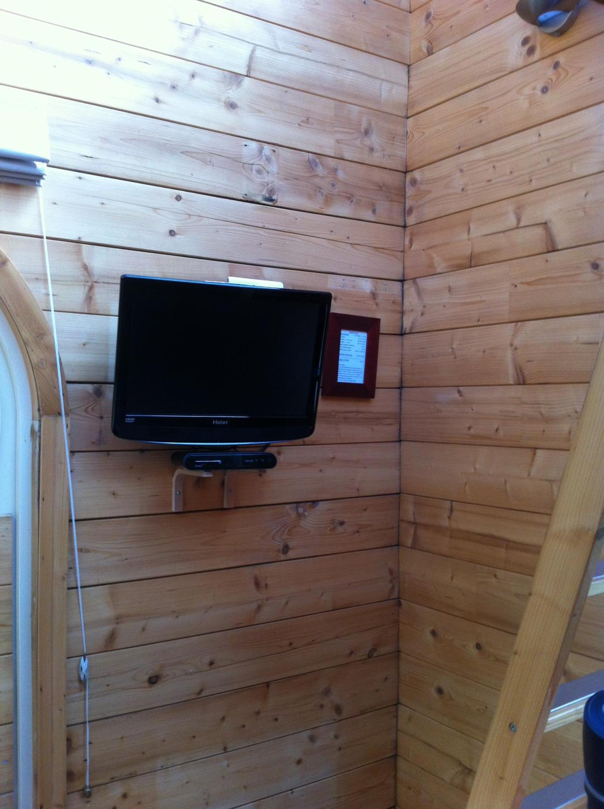 Photo 9