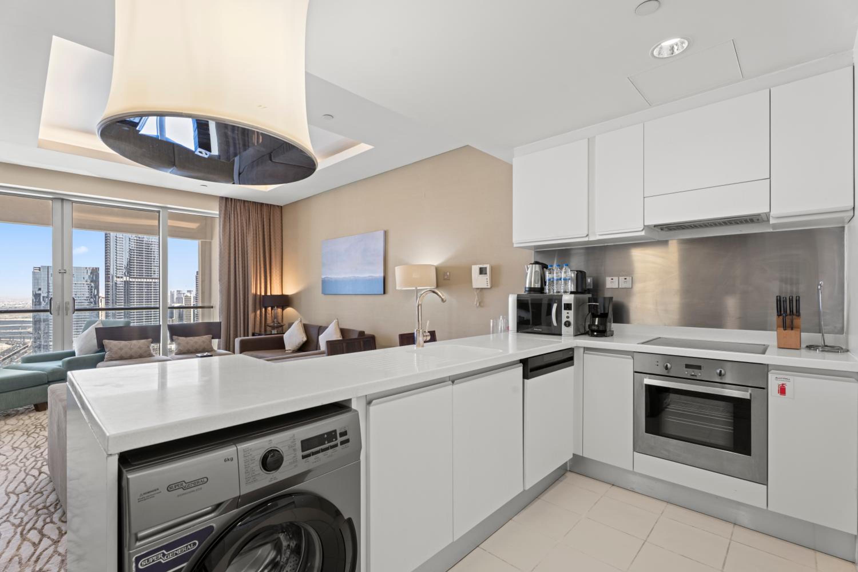 Abi Holiday Homes - Studio & 1BR Dubai Mall Fashion Avenue Residences
