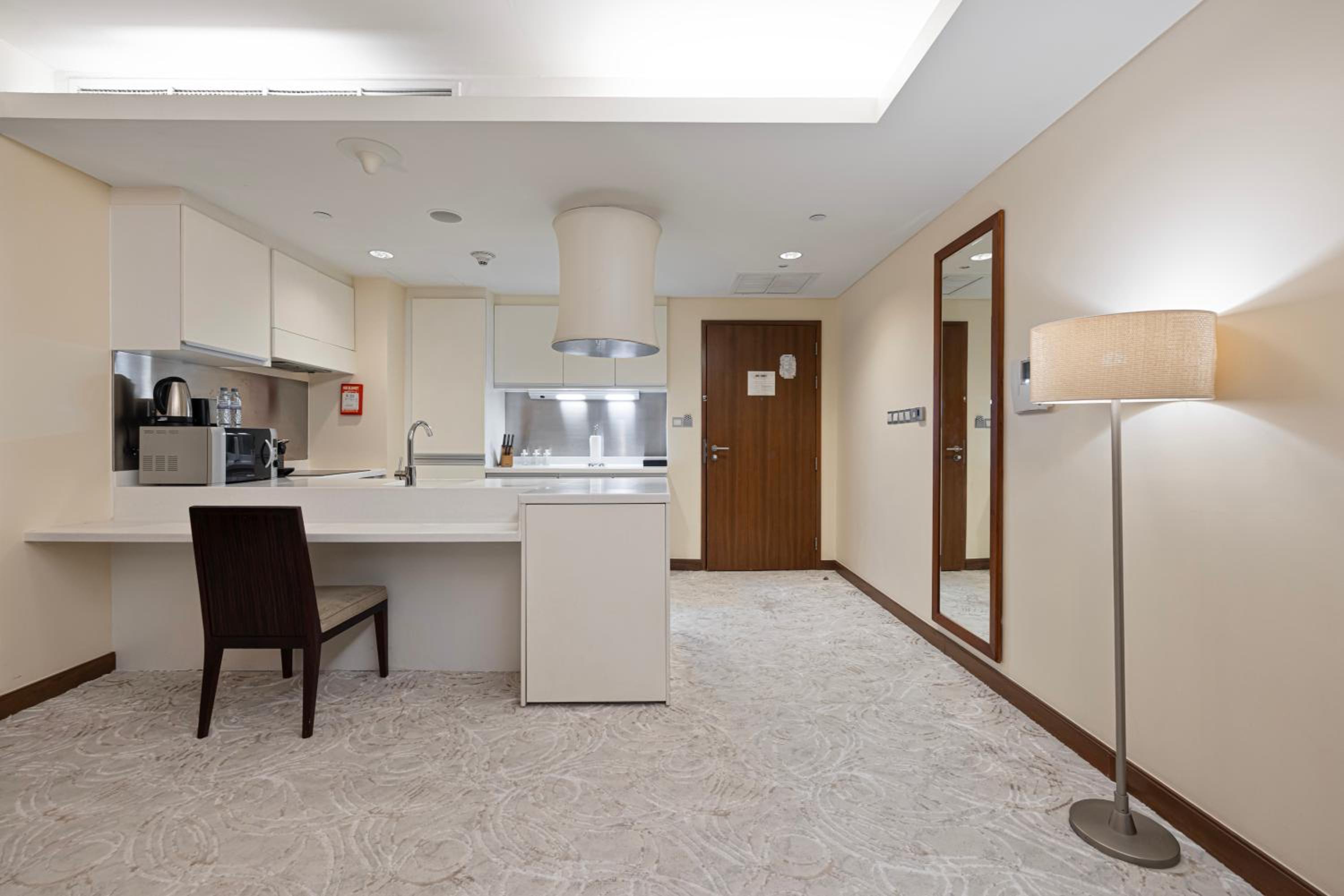Abi Holiday Homes - Studio & 1BR Dubai Mall Fashion Avenue Residences