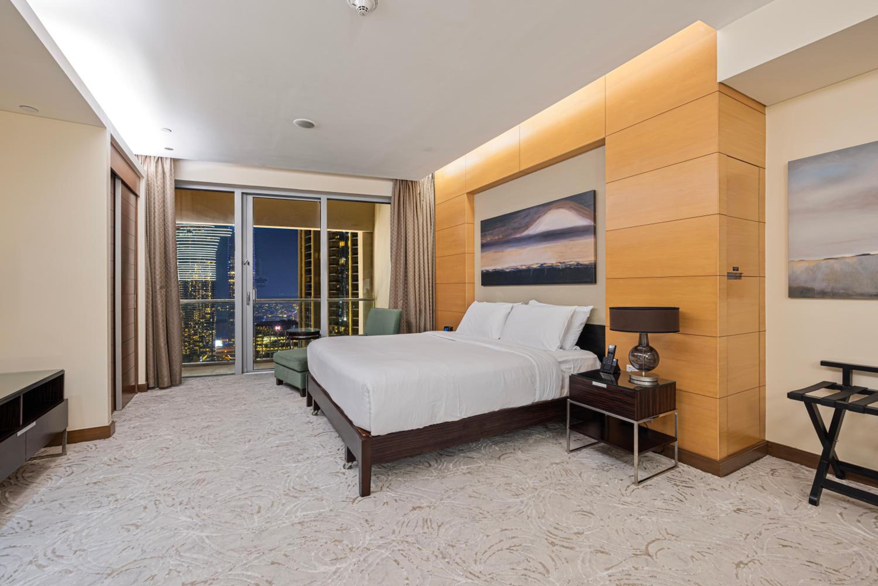 Abi Holiday Homes - Studio & 1BR Dubai Mall Fashion Avenue Residences