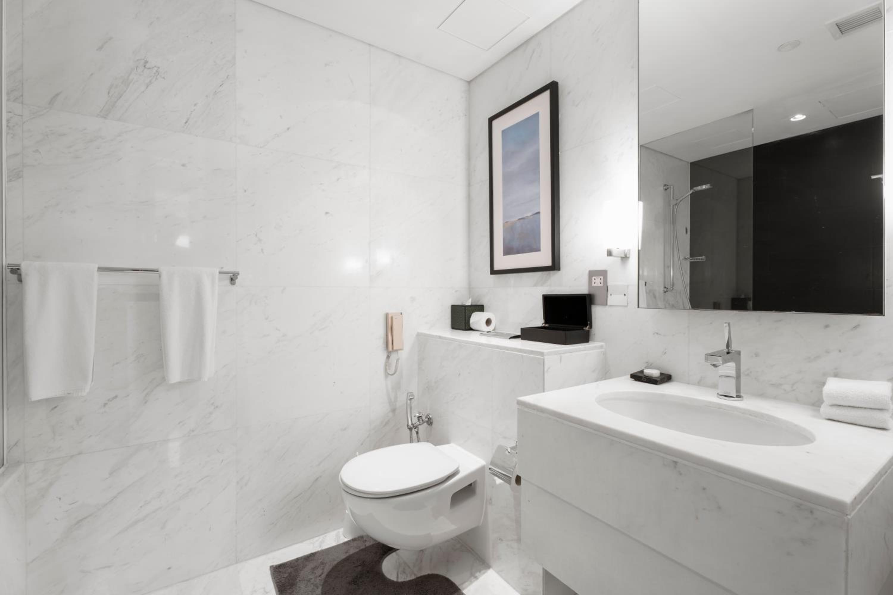 Abi Holiday Homes - Studio & 1BR Dubai Mall Fashion Avenue Residences