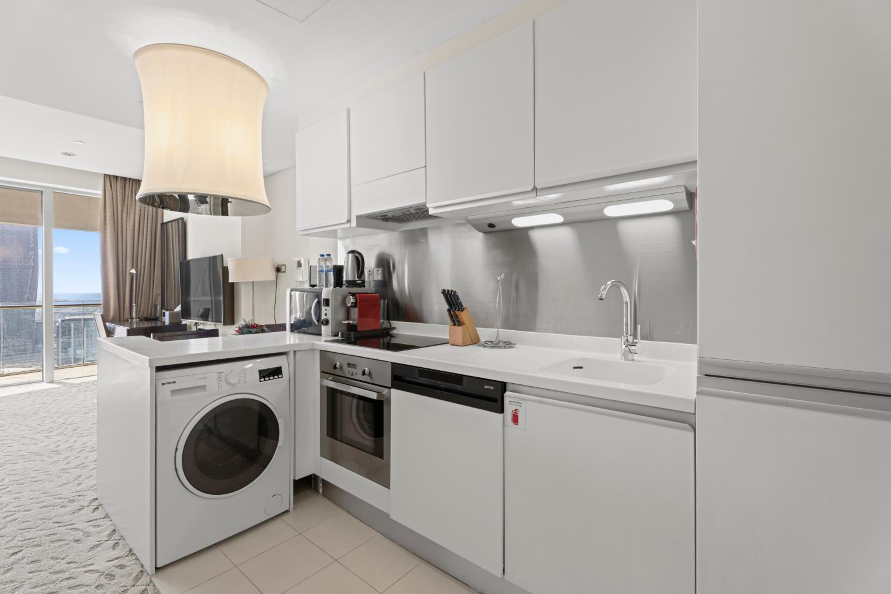 Abi Holiday Homes - Studio & 1BR Dubai Mall Fashion Avenue Residences
