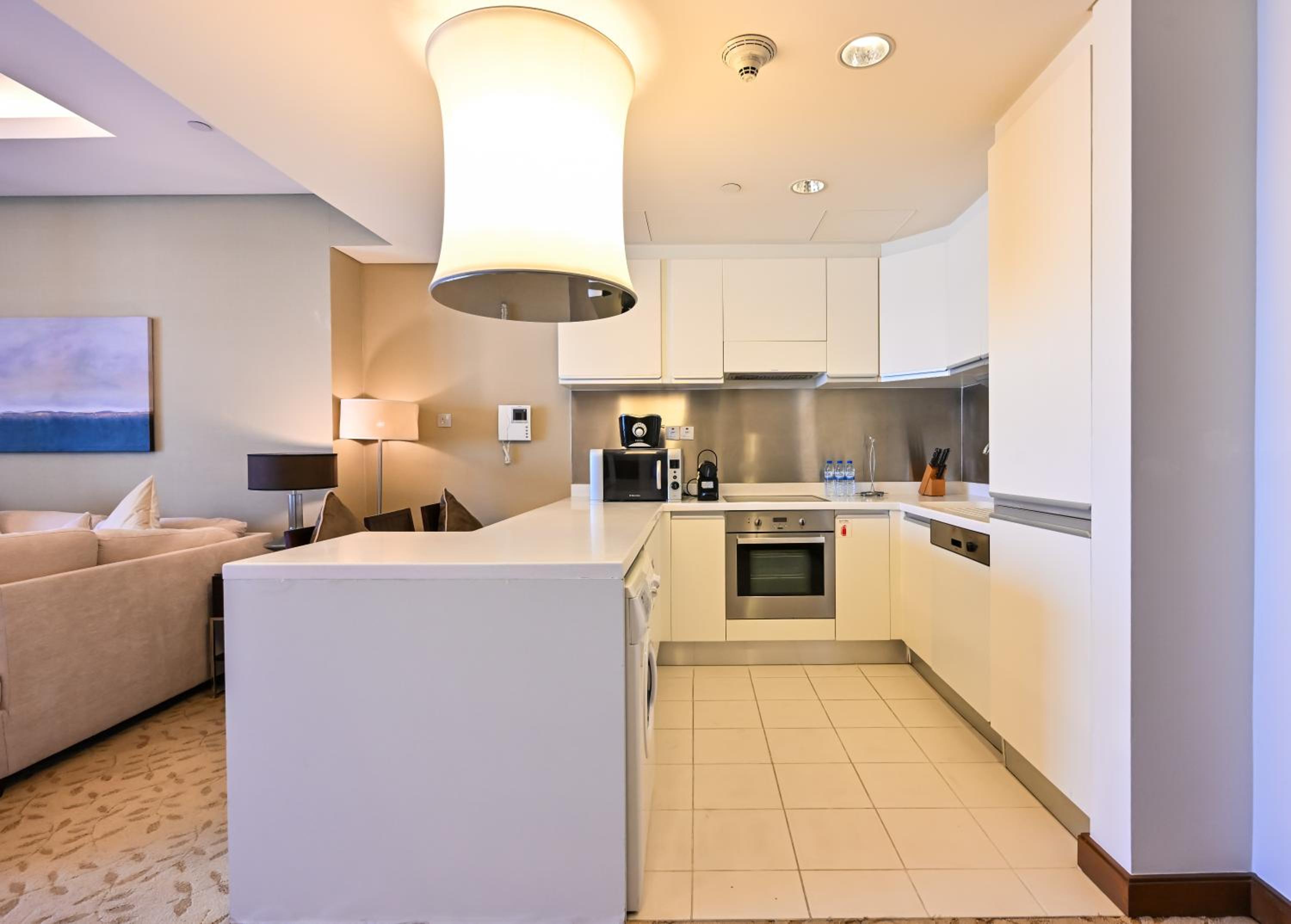 Abi Holiday Homes - Studio & 1BR Dubai Mall Fashion Avenue Residences