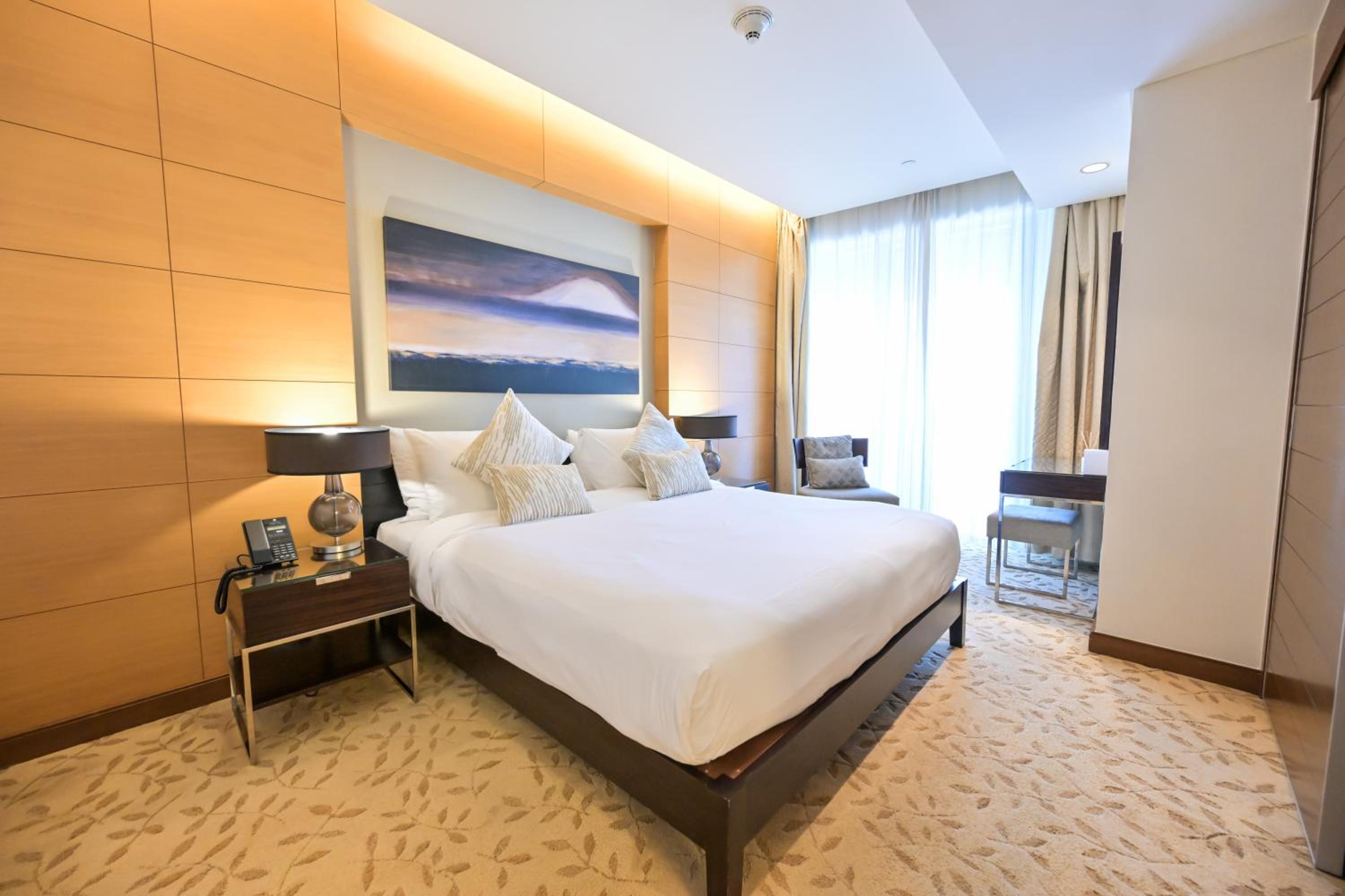 Abi Holiday Homes - Studio & 1BR Dubai Mall Fashion Avenue Residences